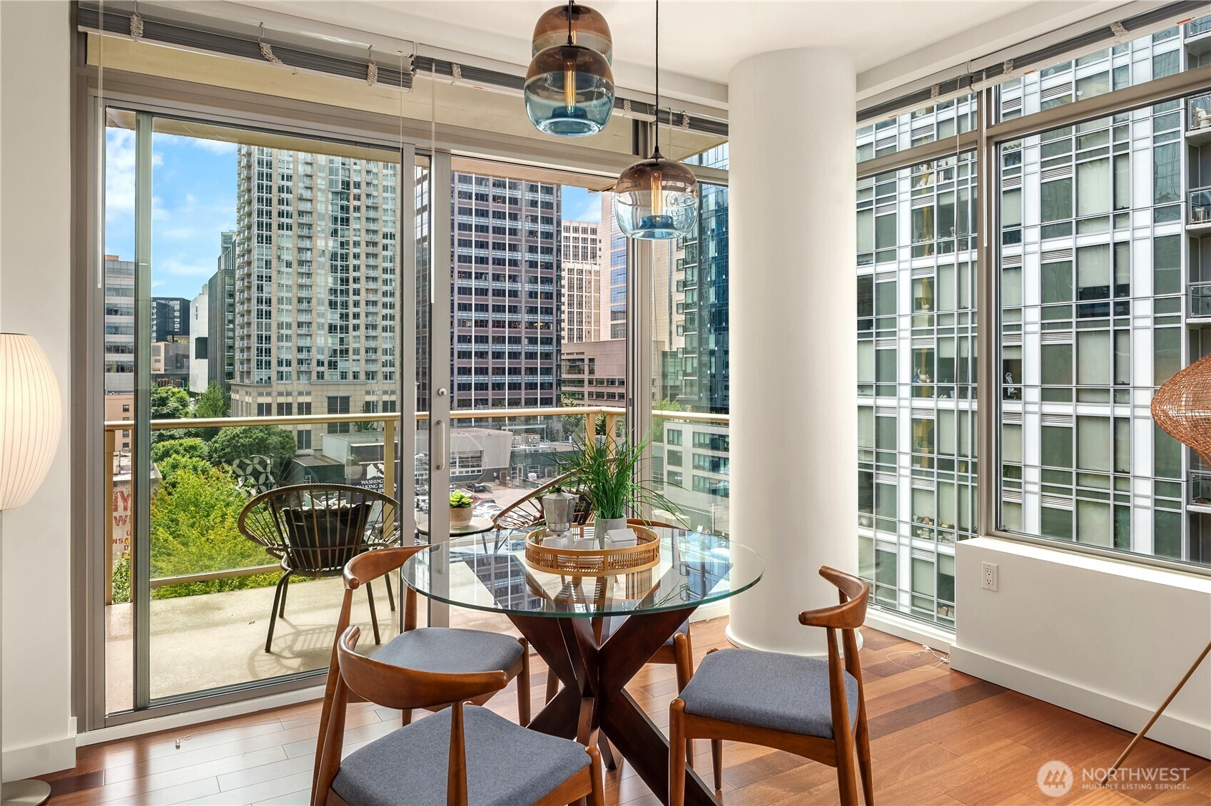 900 Lenora Street Unit: W901