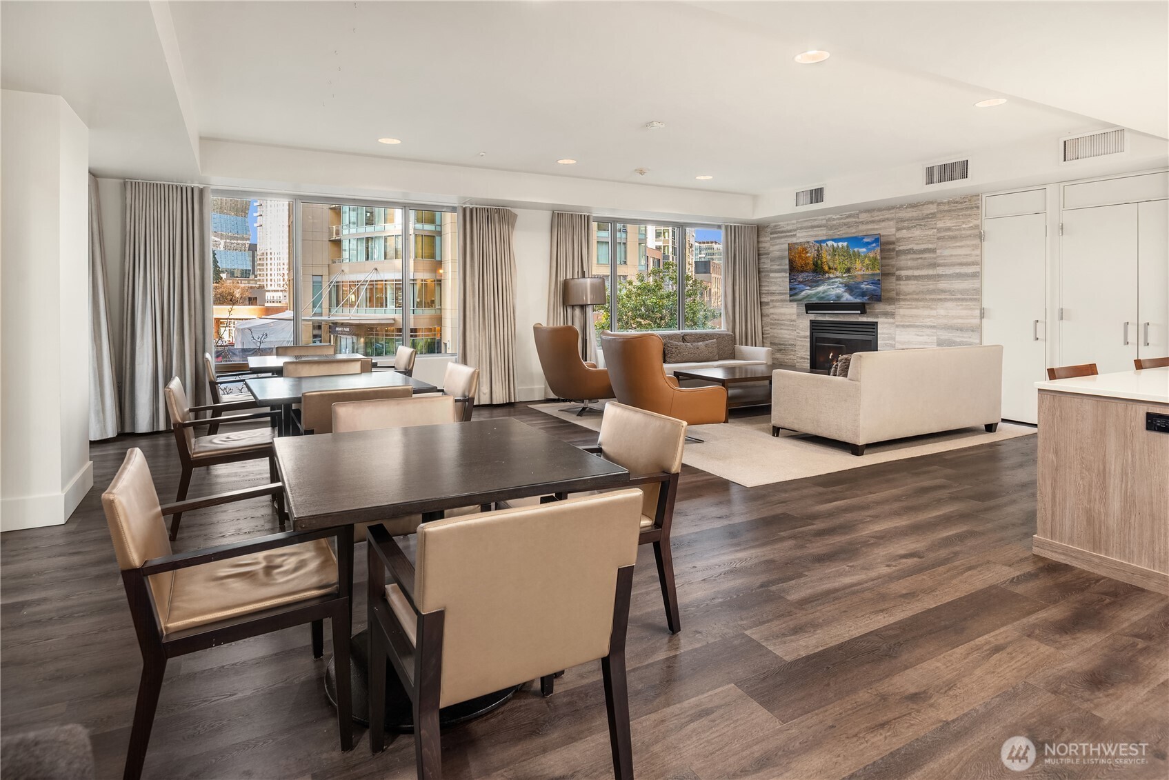 900 Lenora Street Unit: W901
