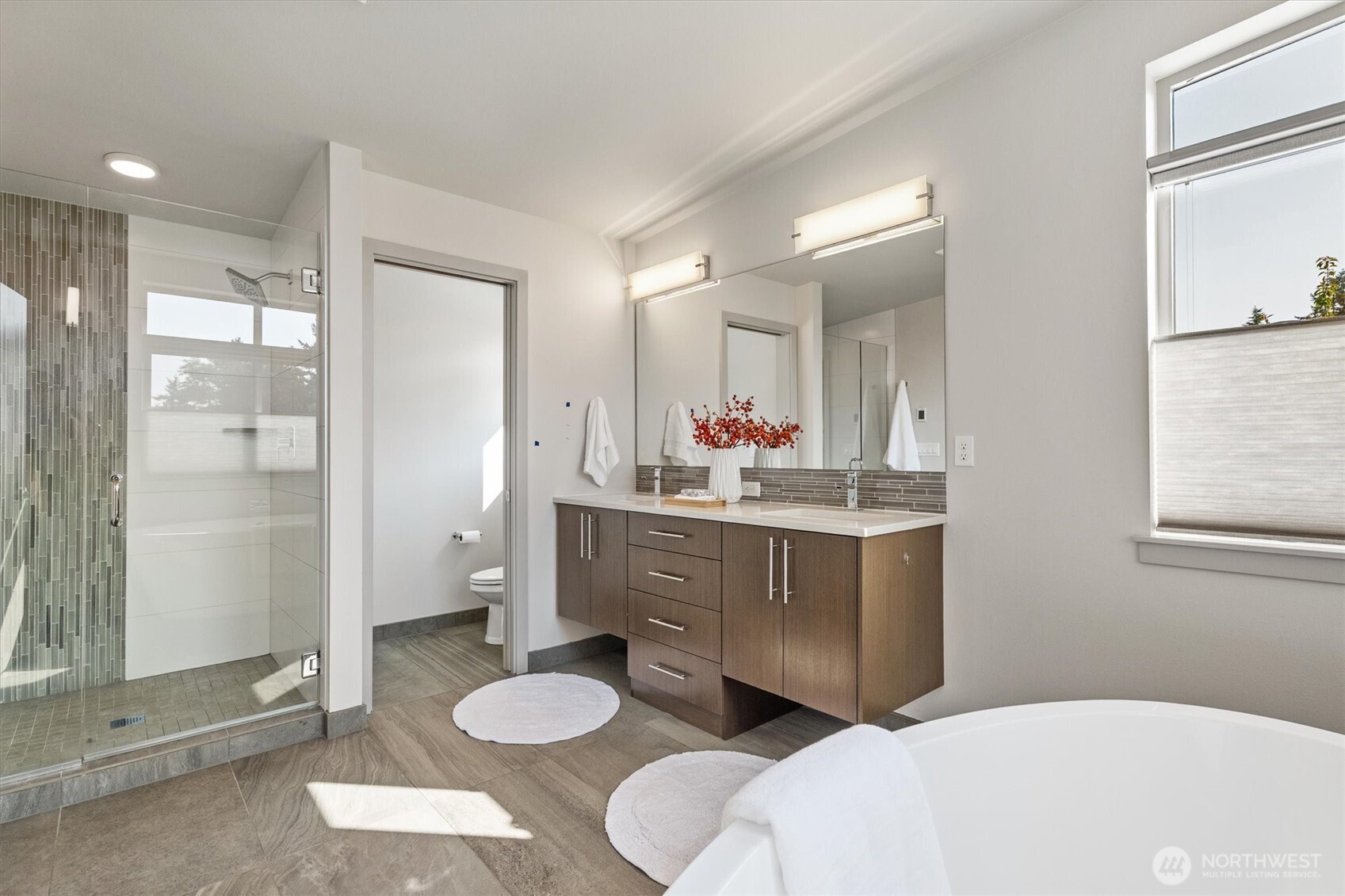 12004 40th Avenue NE