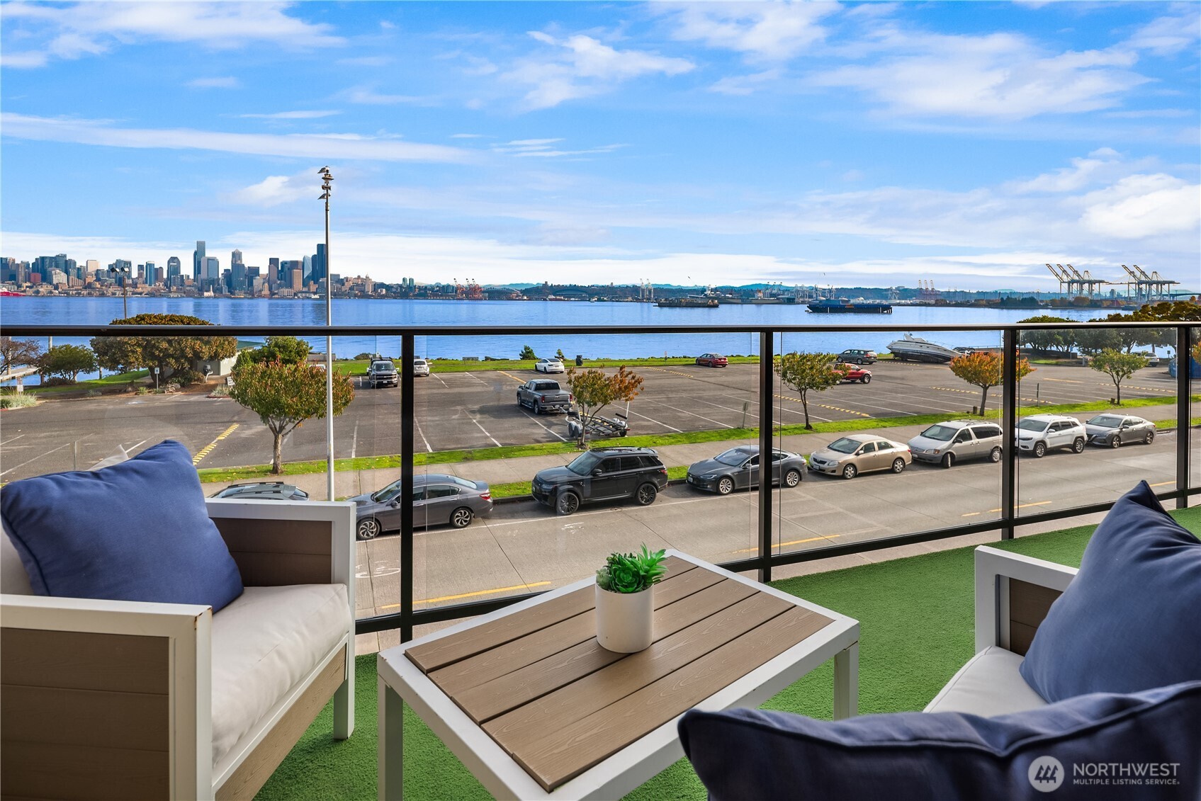 1301 Harbor Avenue SW Unit: 211