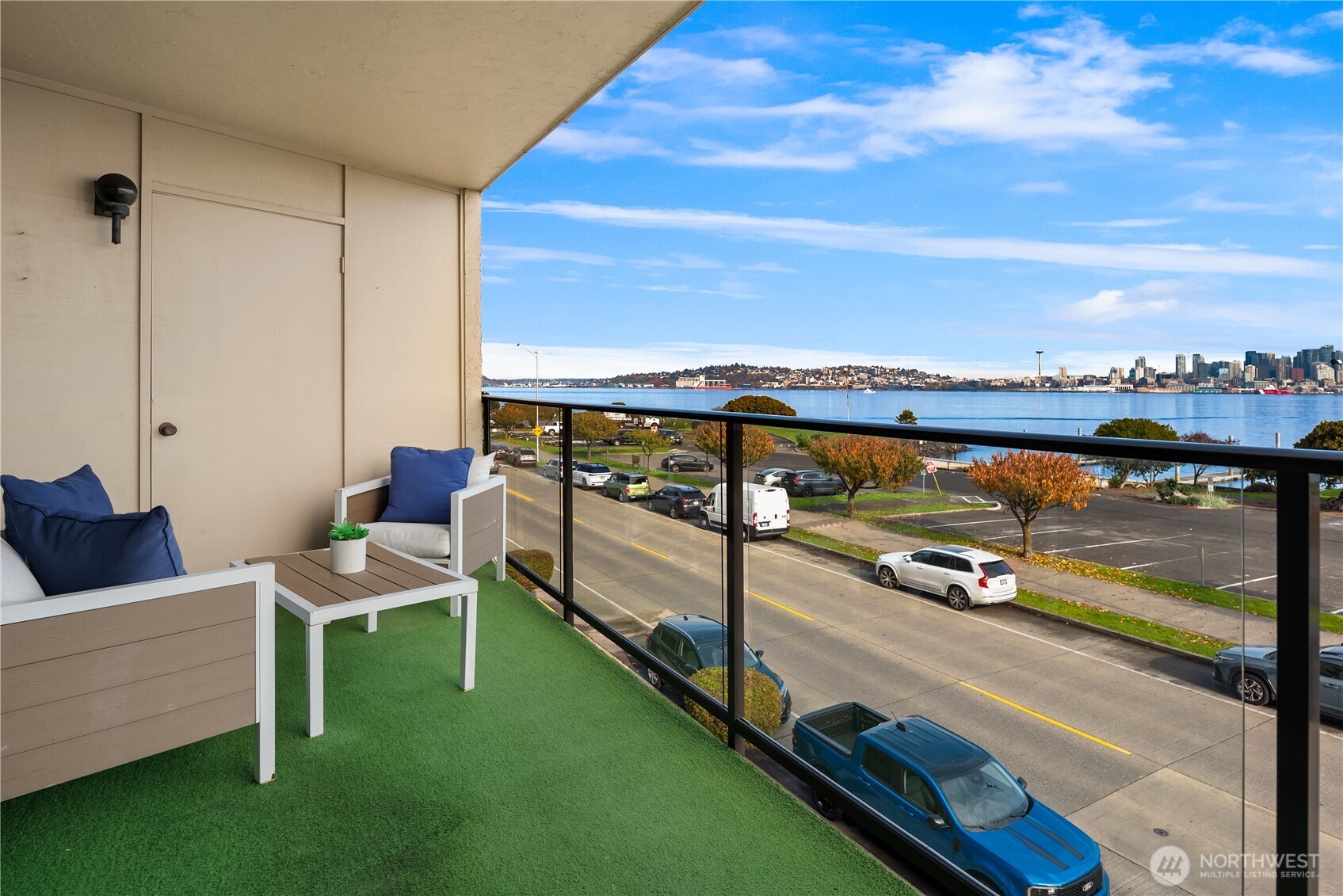 1301 Harbor Avenue SW Unit: 211