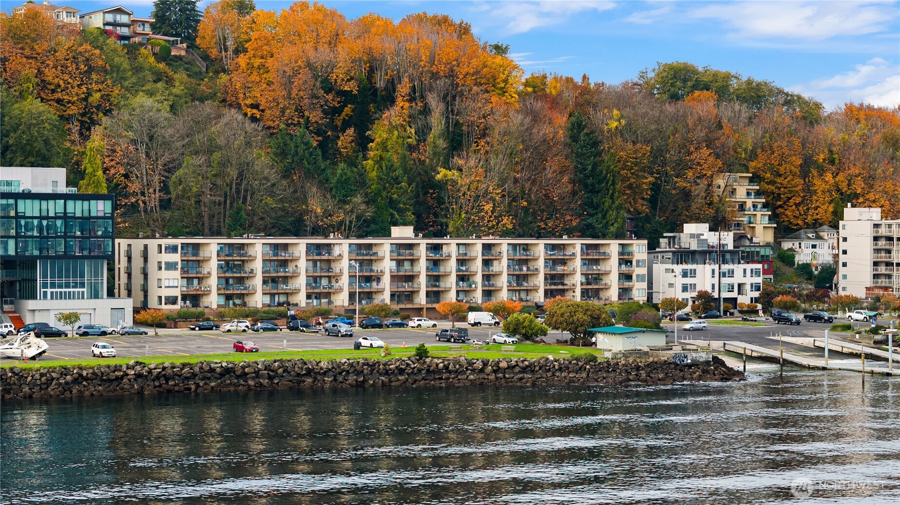 1301 Harbor Avenue SW Unit: 211