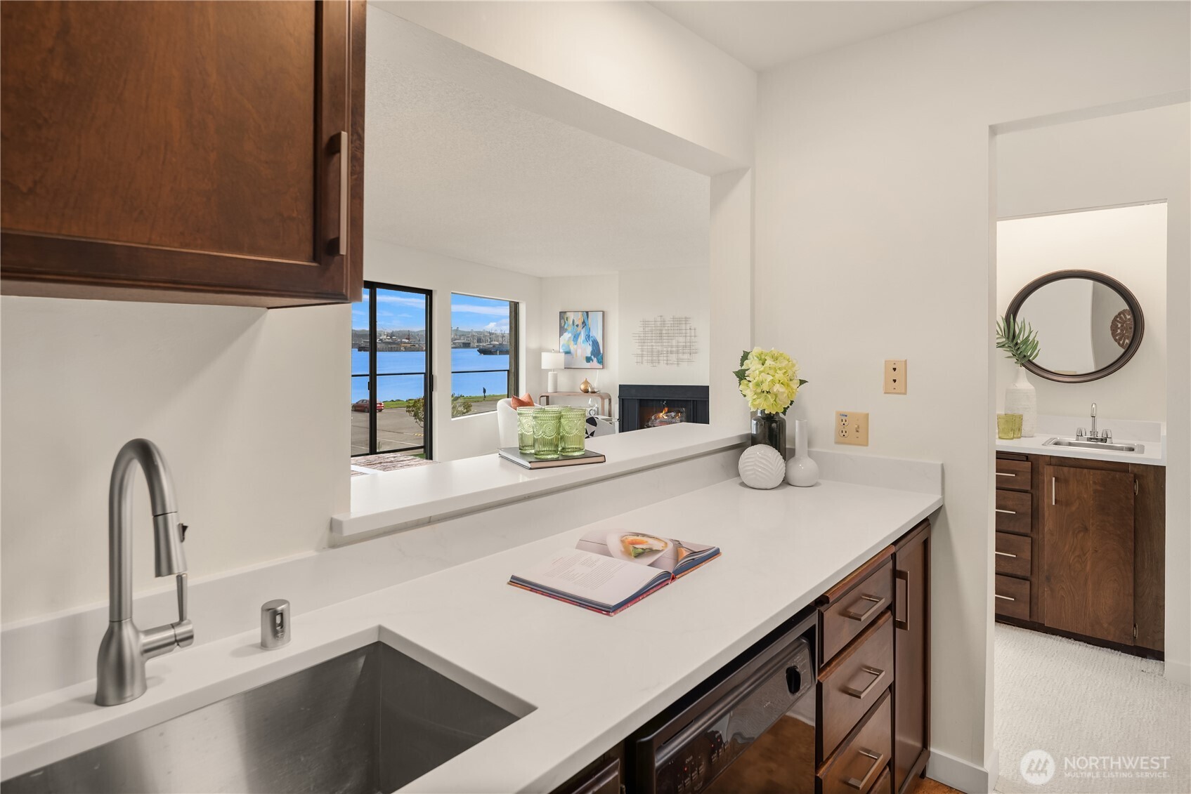 1301 Harbor Avenue SW Unit: 211