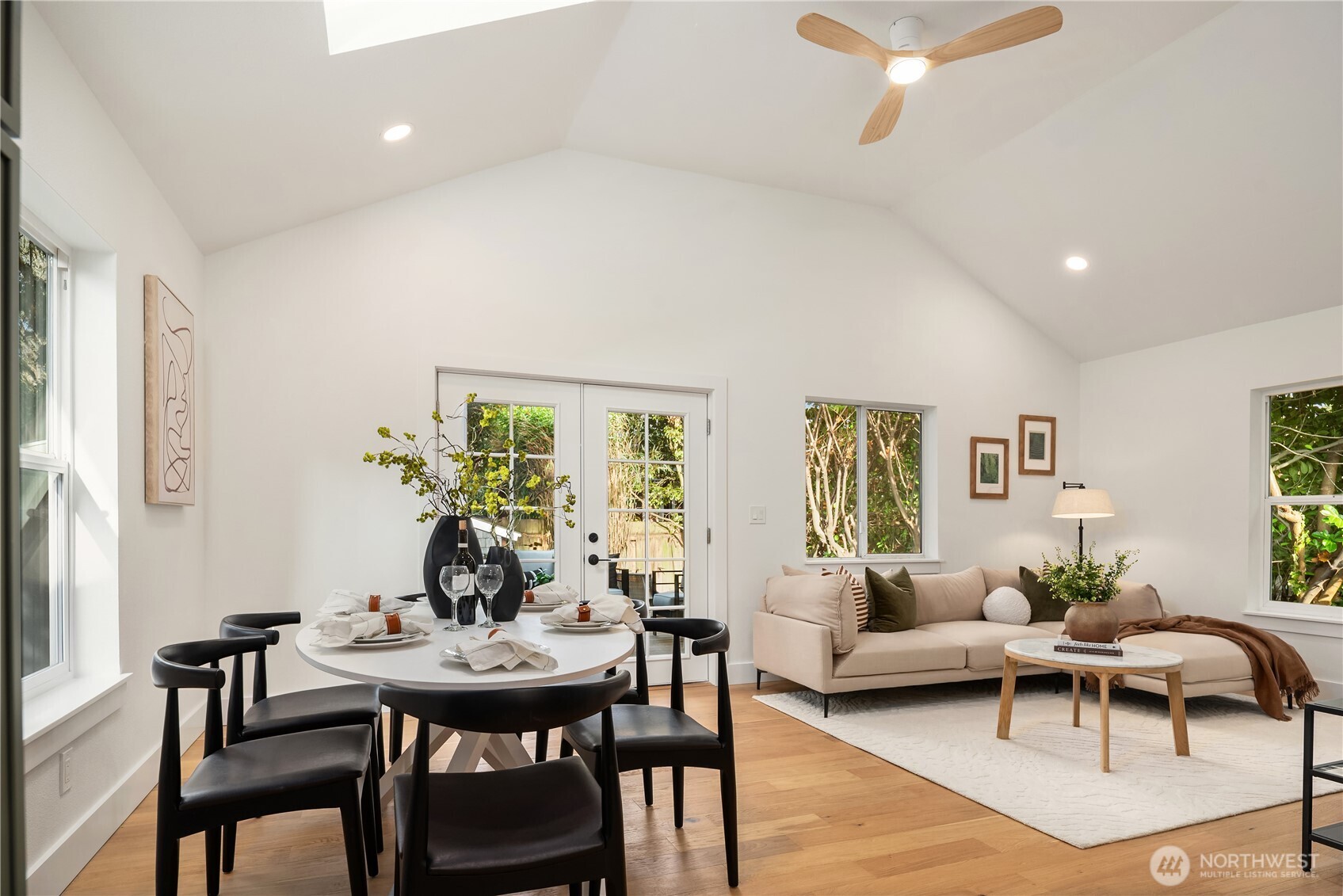 4706 SW Othello Street