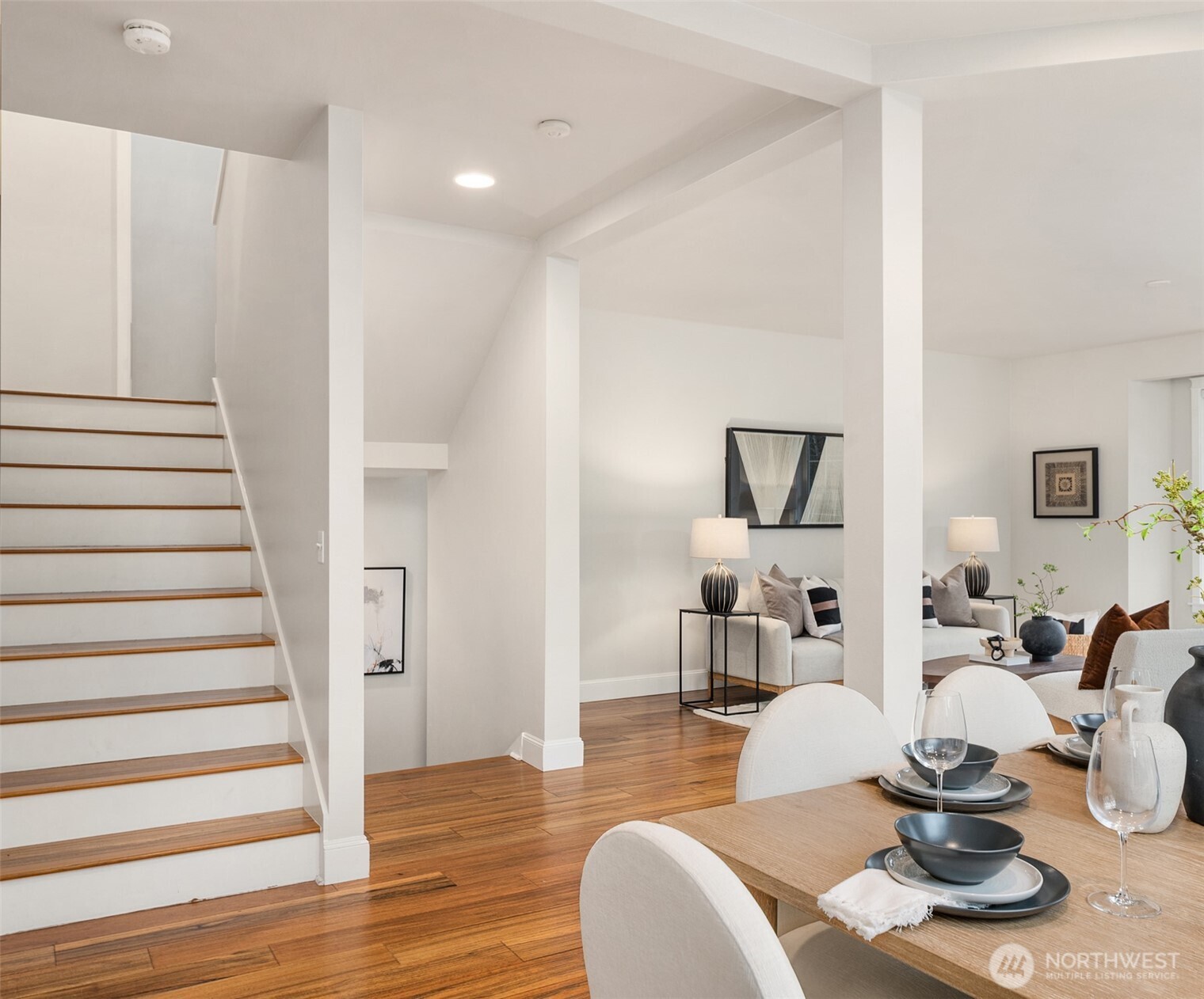 1809 Martin Luther King Jr Way