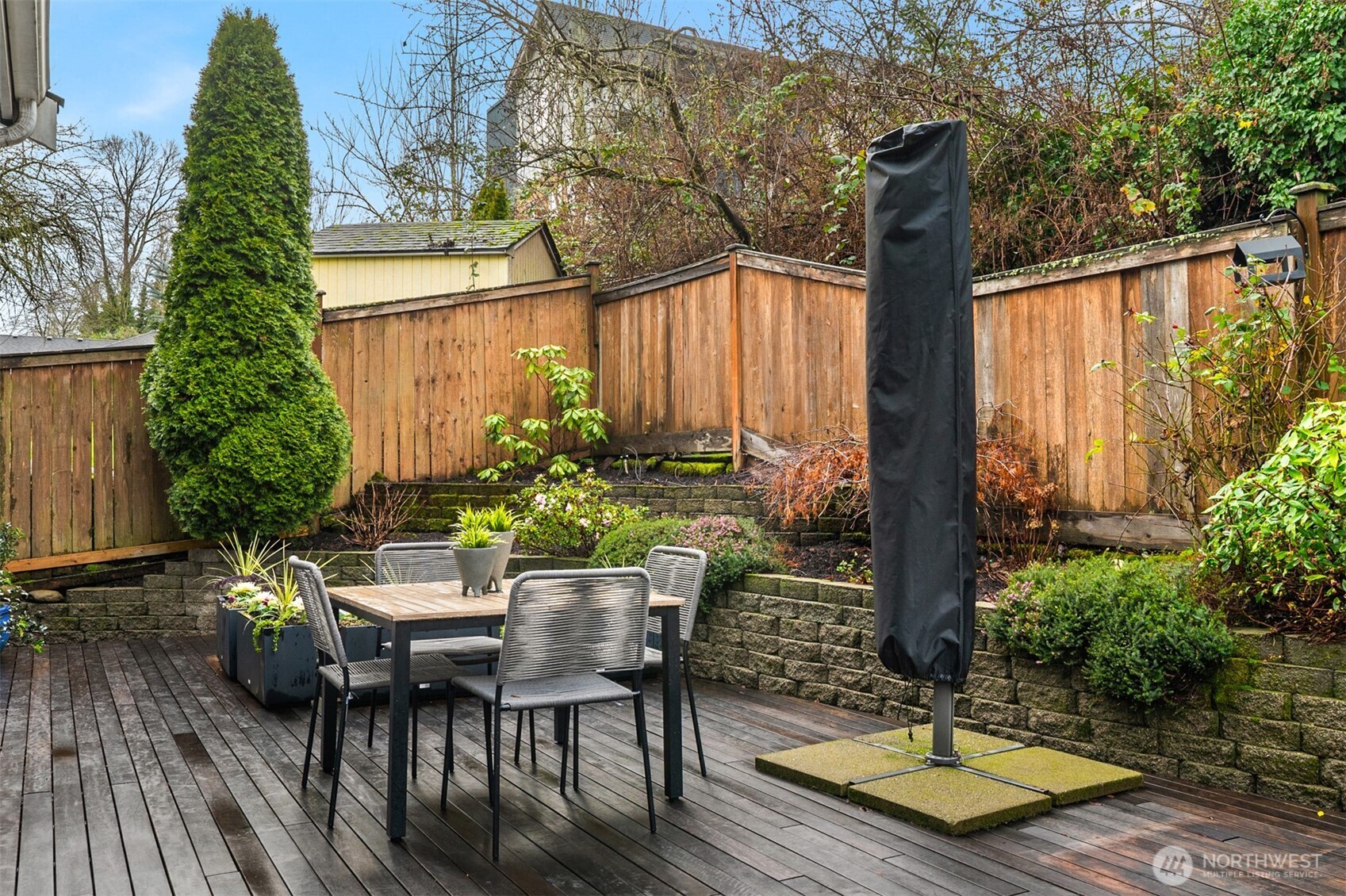 1809 Martin Luther King Jr Way