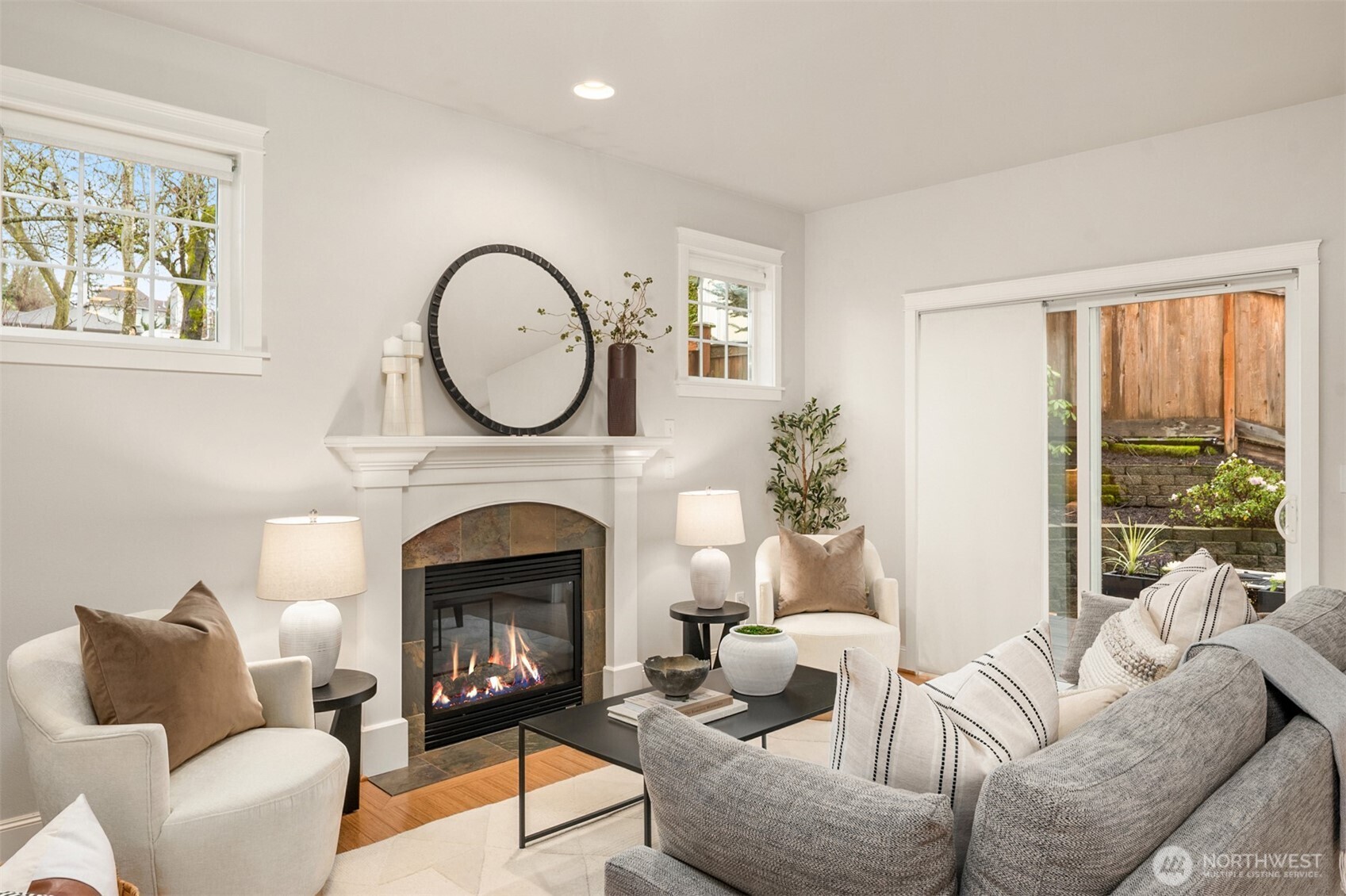 1809 Martin Luther King Jr Way