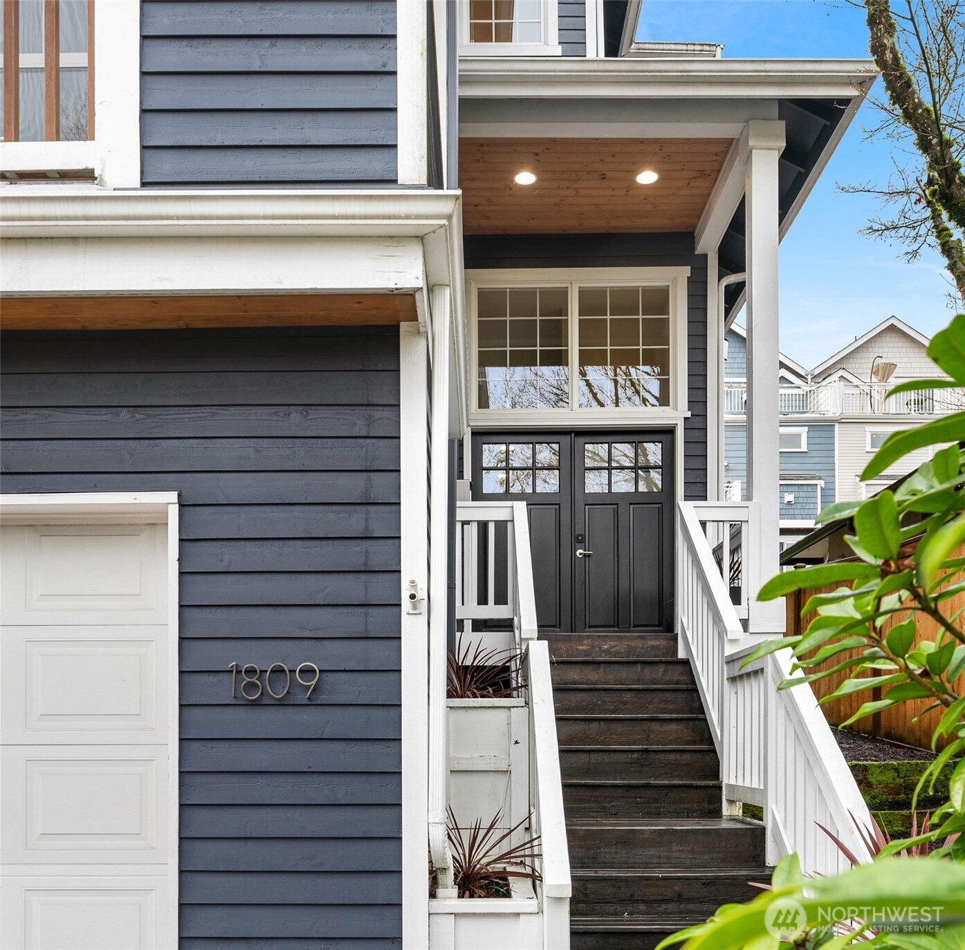 1809 Martin Luther King Jr Way