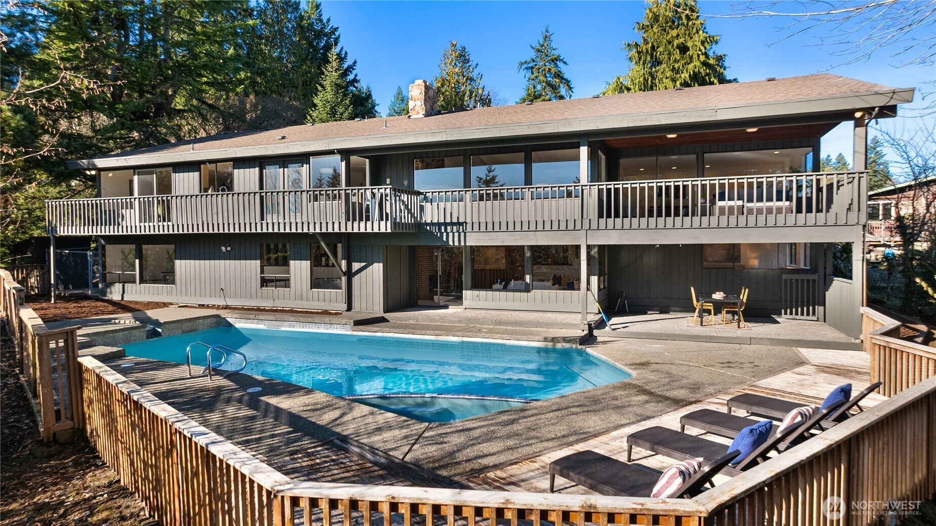 18504 55th Avenue NE