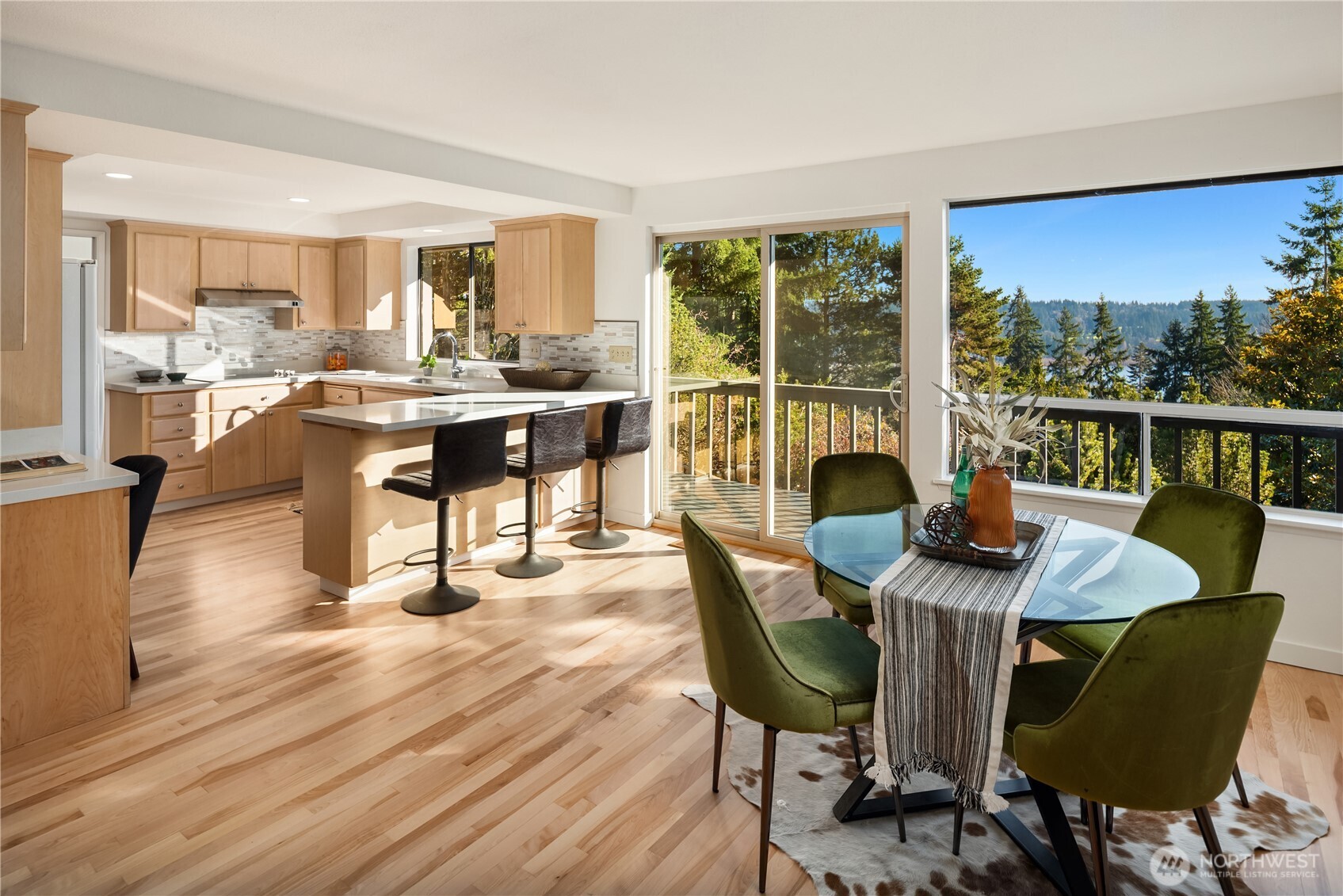 18504 55th Avenue NE