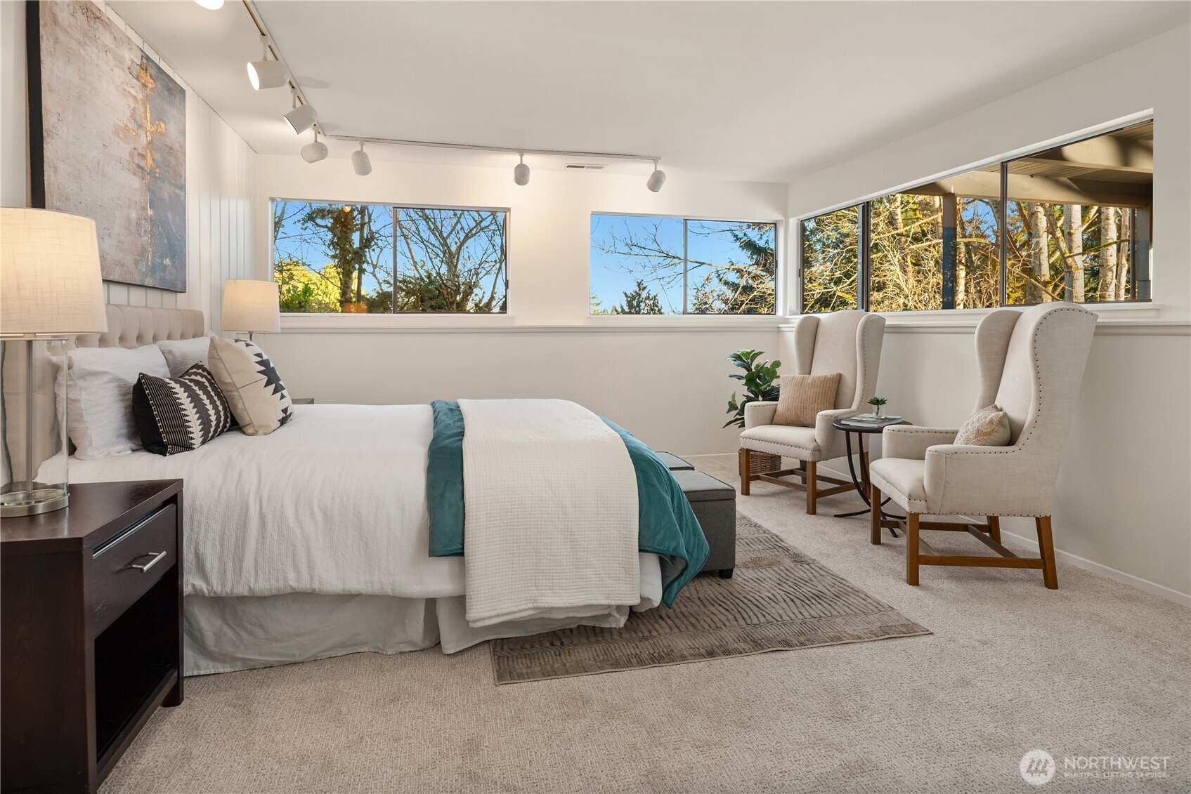 18504 55th Avenue NE