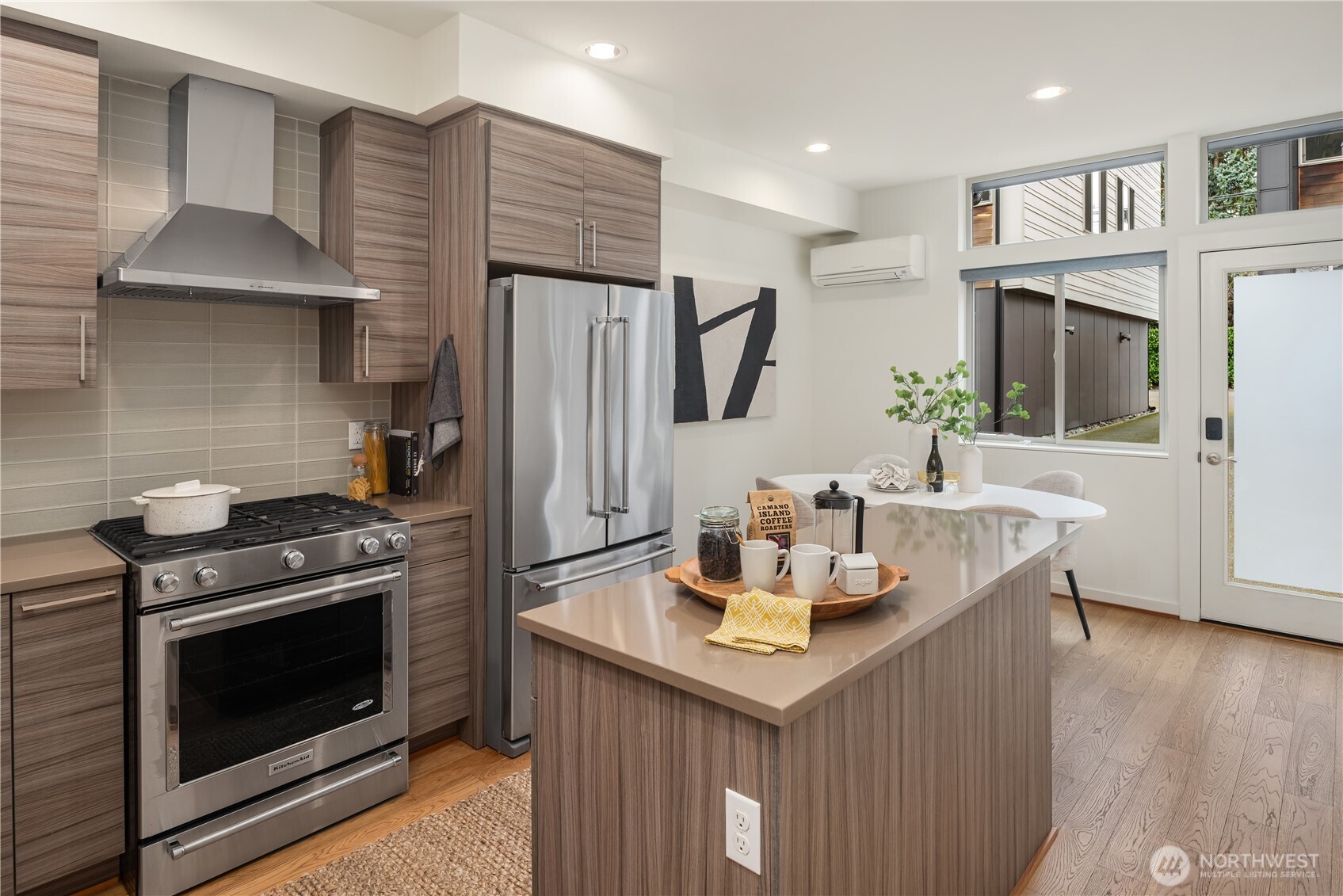 4027 California Avenue SW Unit: B