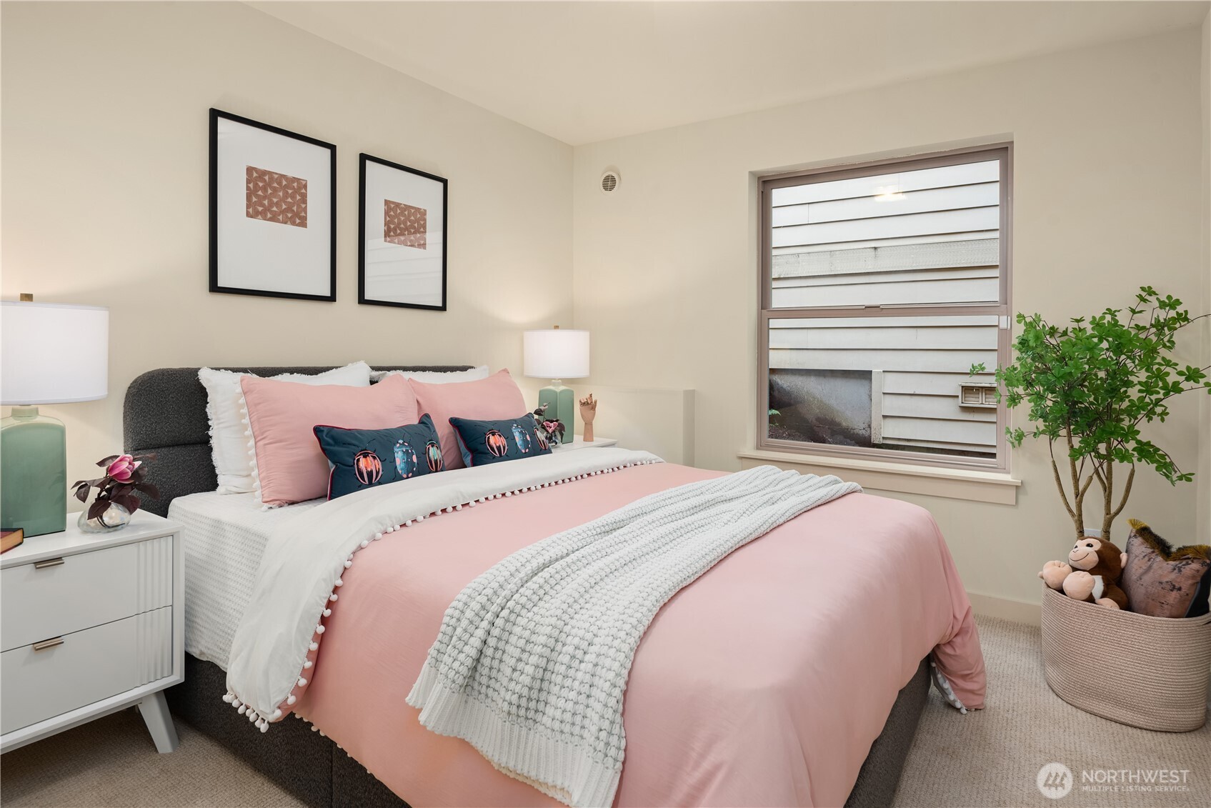 3042 SW Manning Street