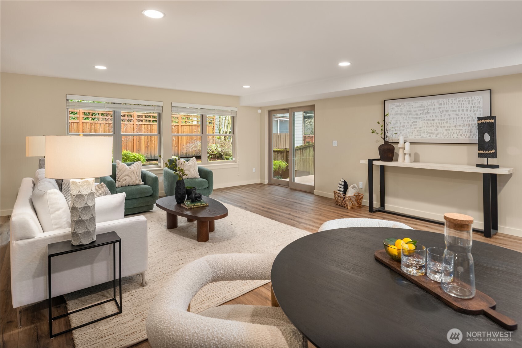 3042 SW Manning Street