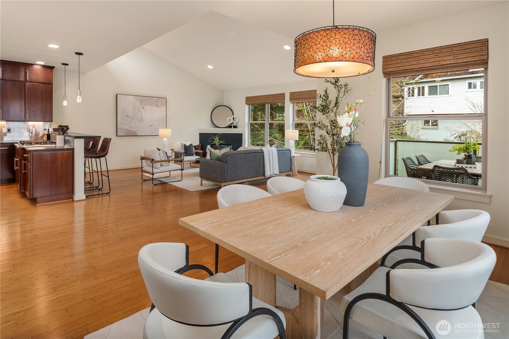 3042 SW Manning Street