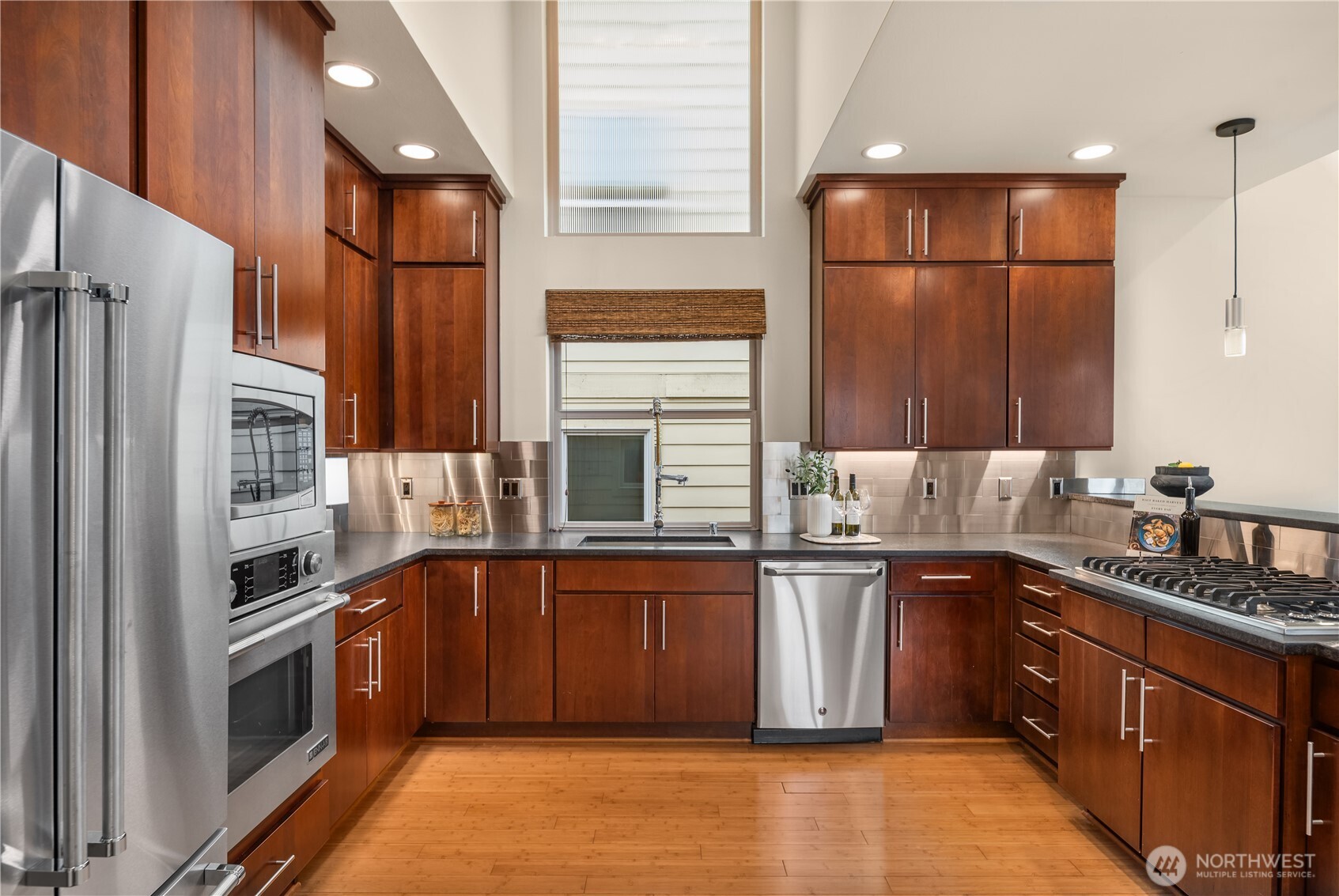 3042 SW Manning Street