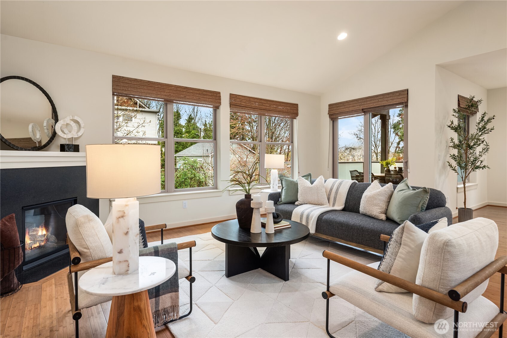 3042 SW Manning Street