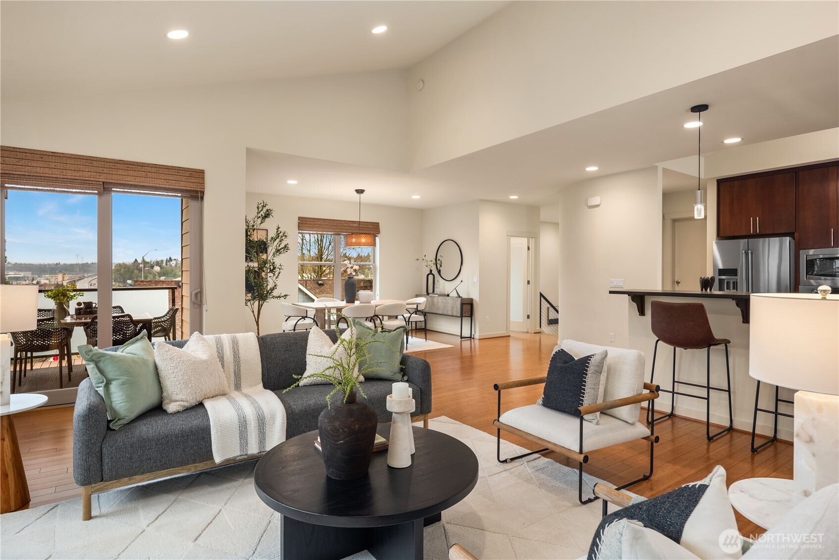 3042 SW Manning Street