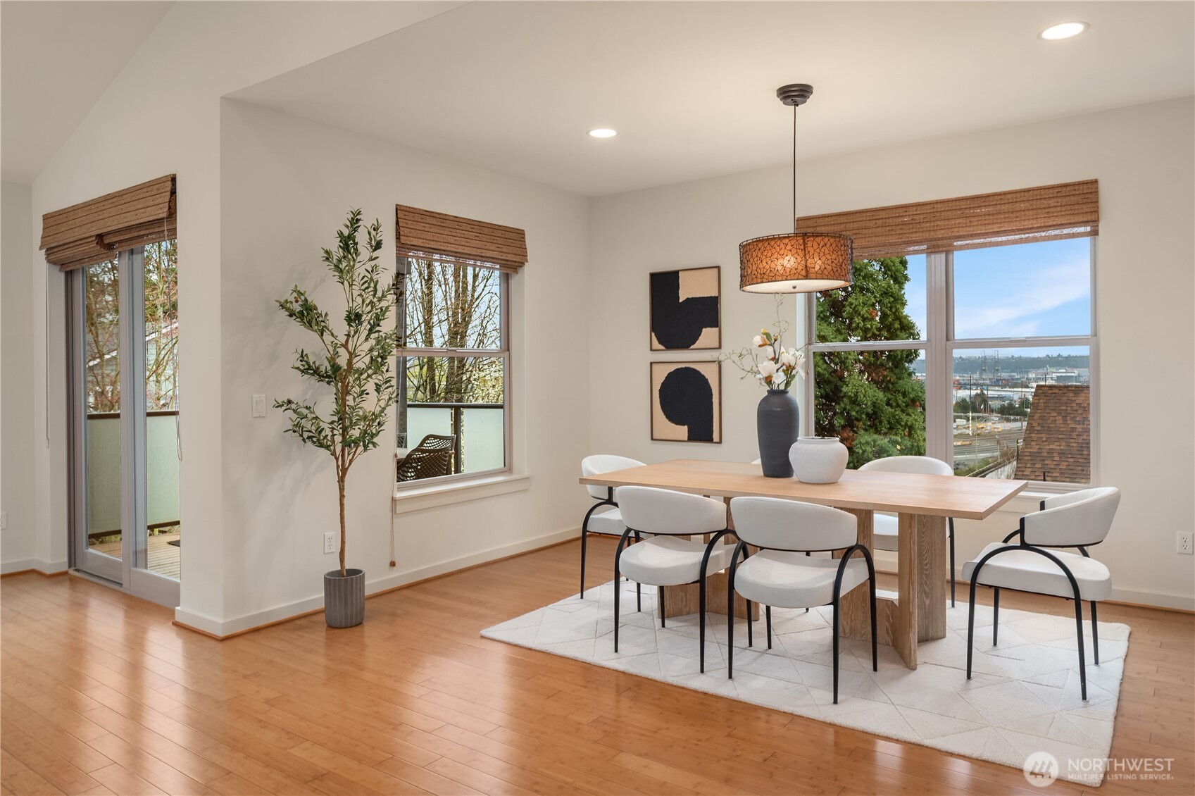 3042 SW Manning Street