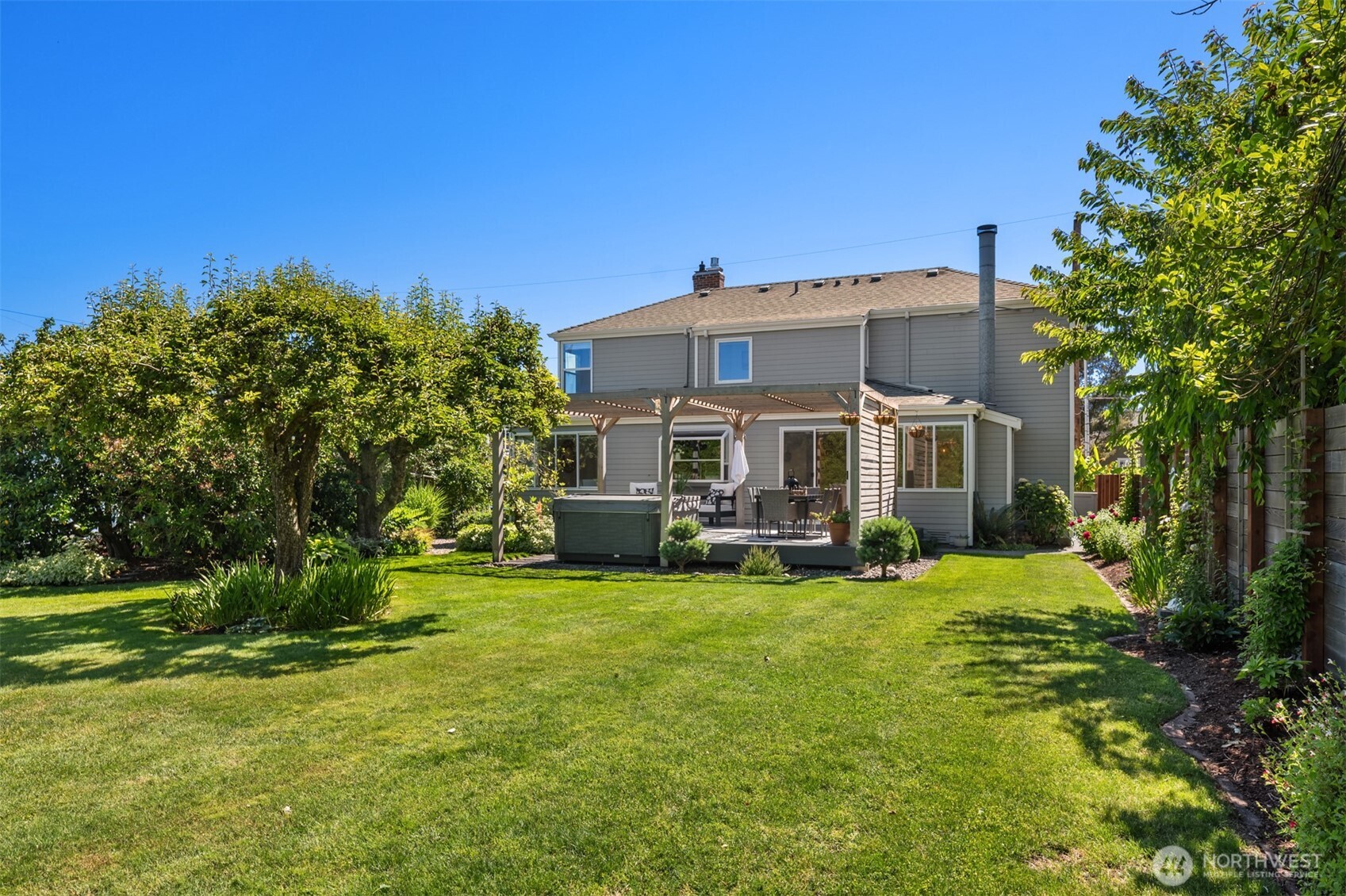 11280 Marine View Drive SW