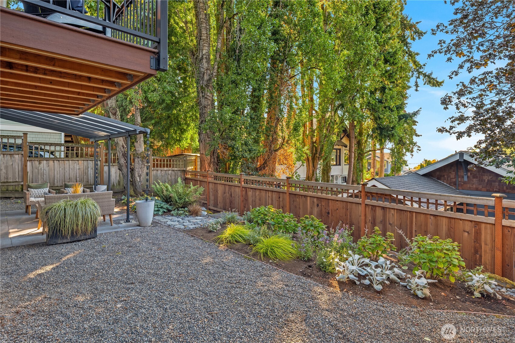 5245 45th Avenue SW