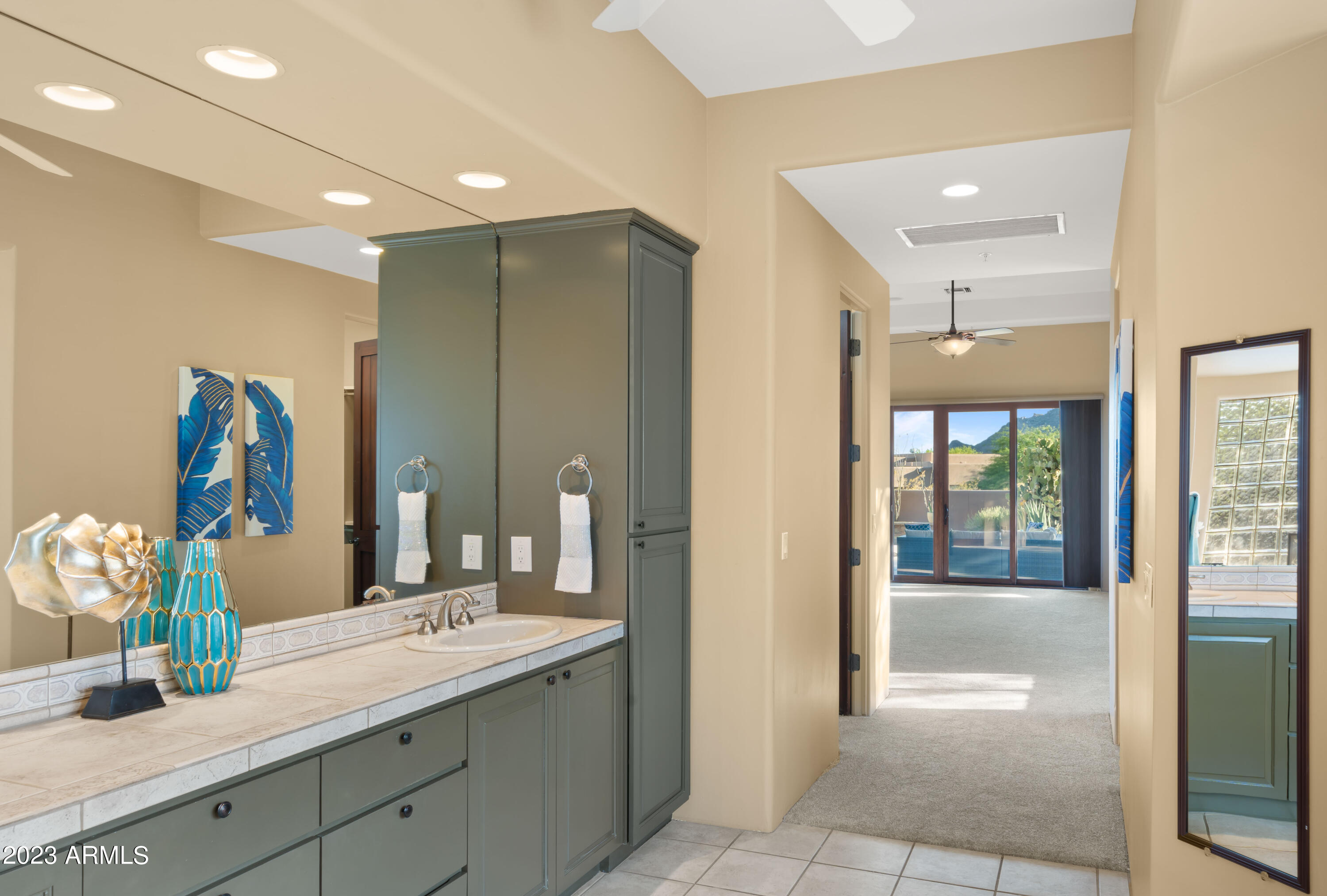 38126 N Tranquil Way