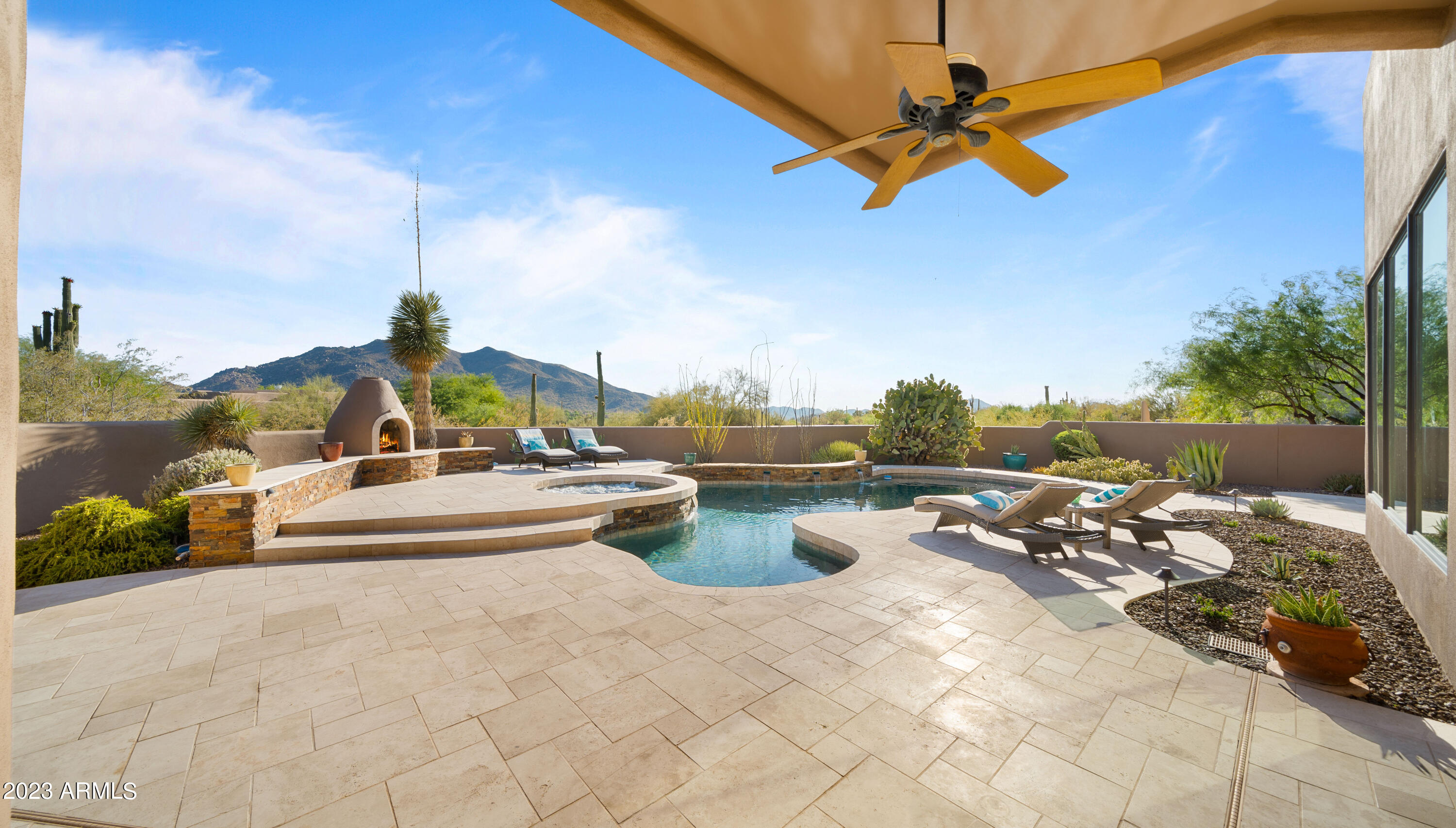 38126 N Tranquil Way