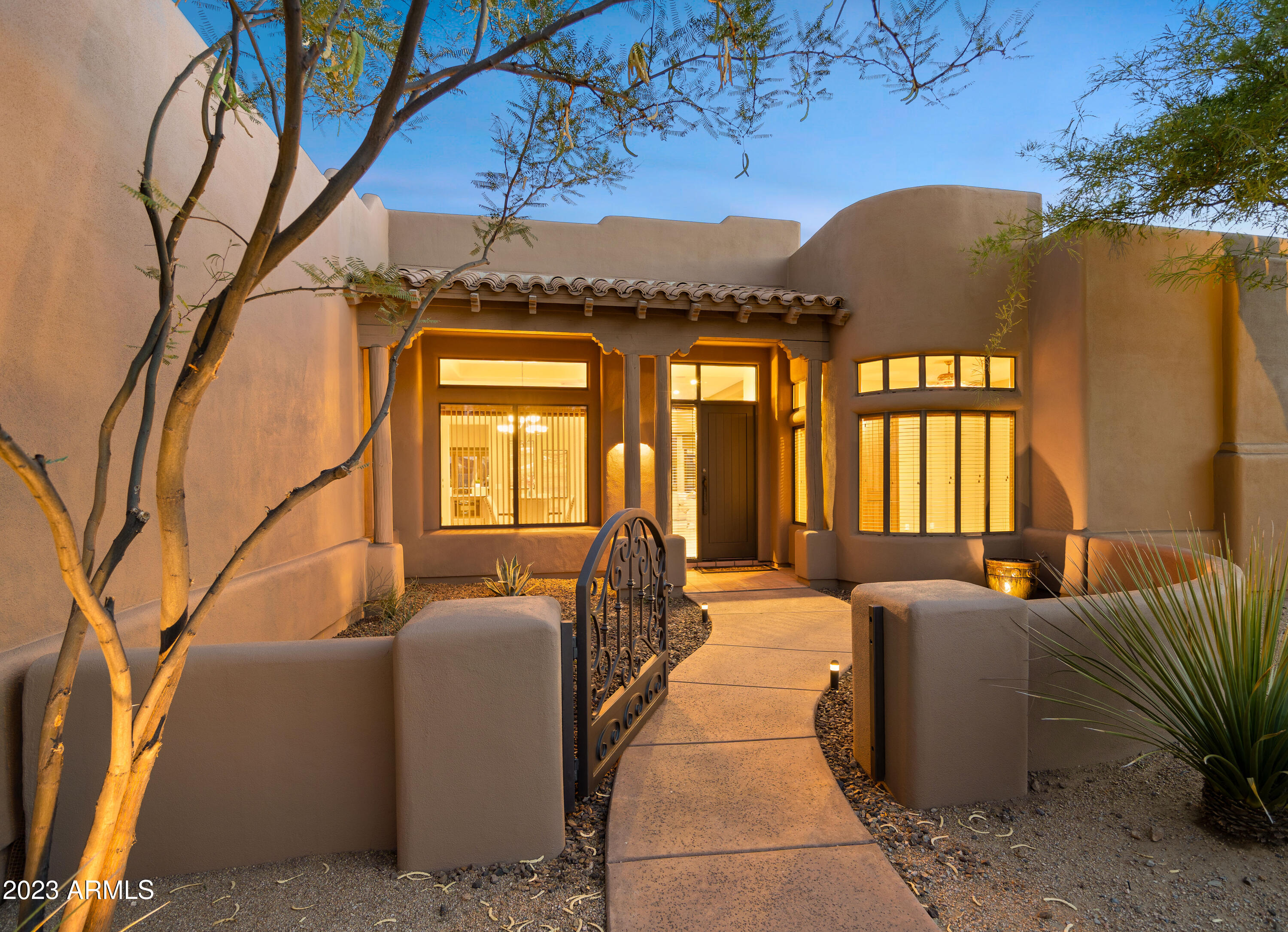 38126 N Tranquil Way