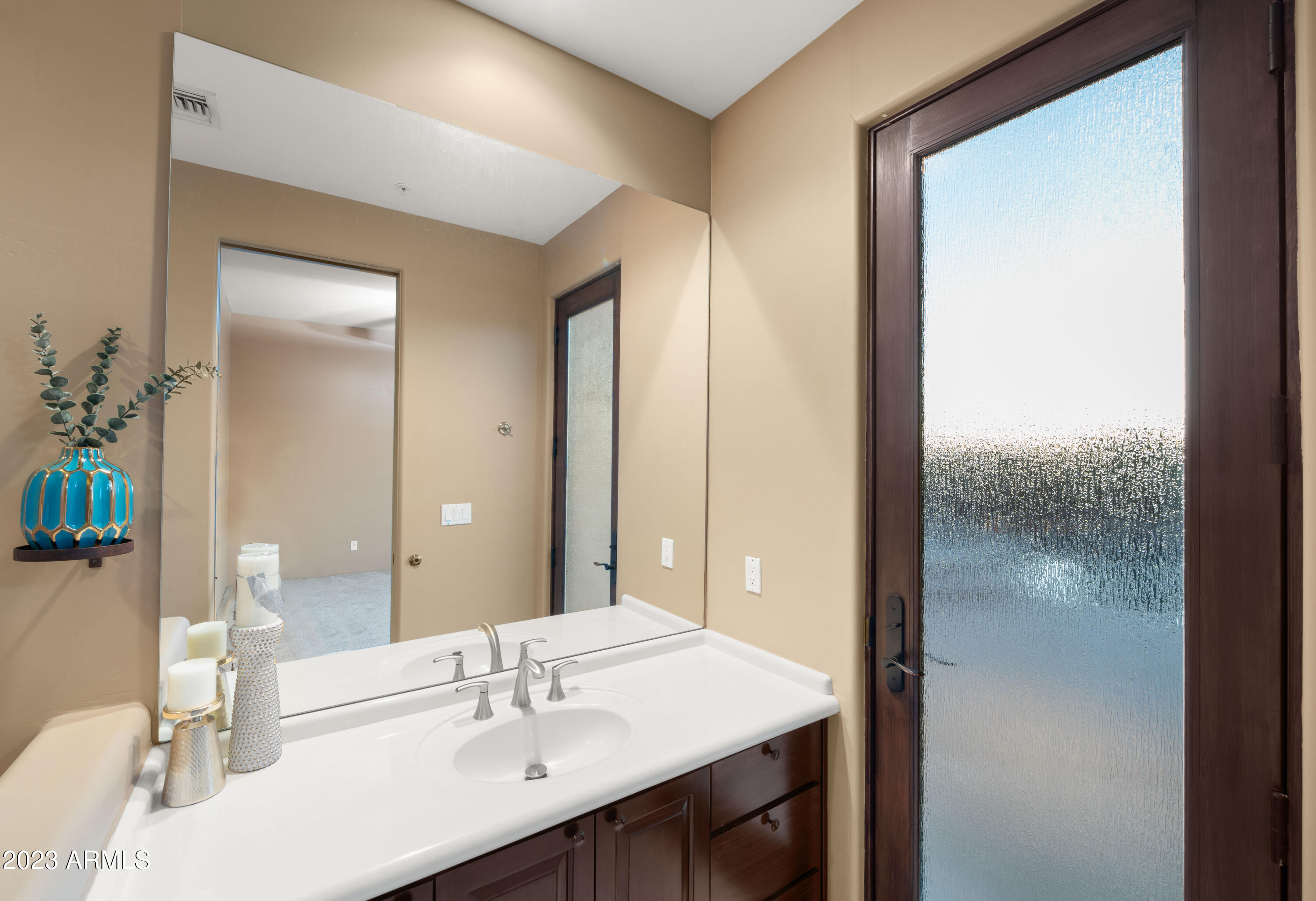 38126 N Tranquil Way