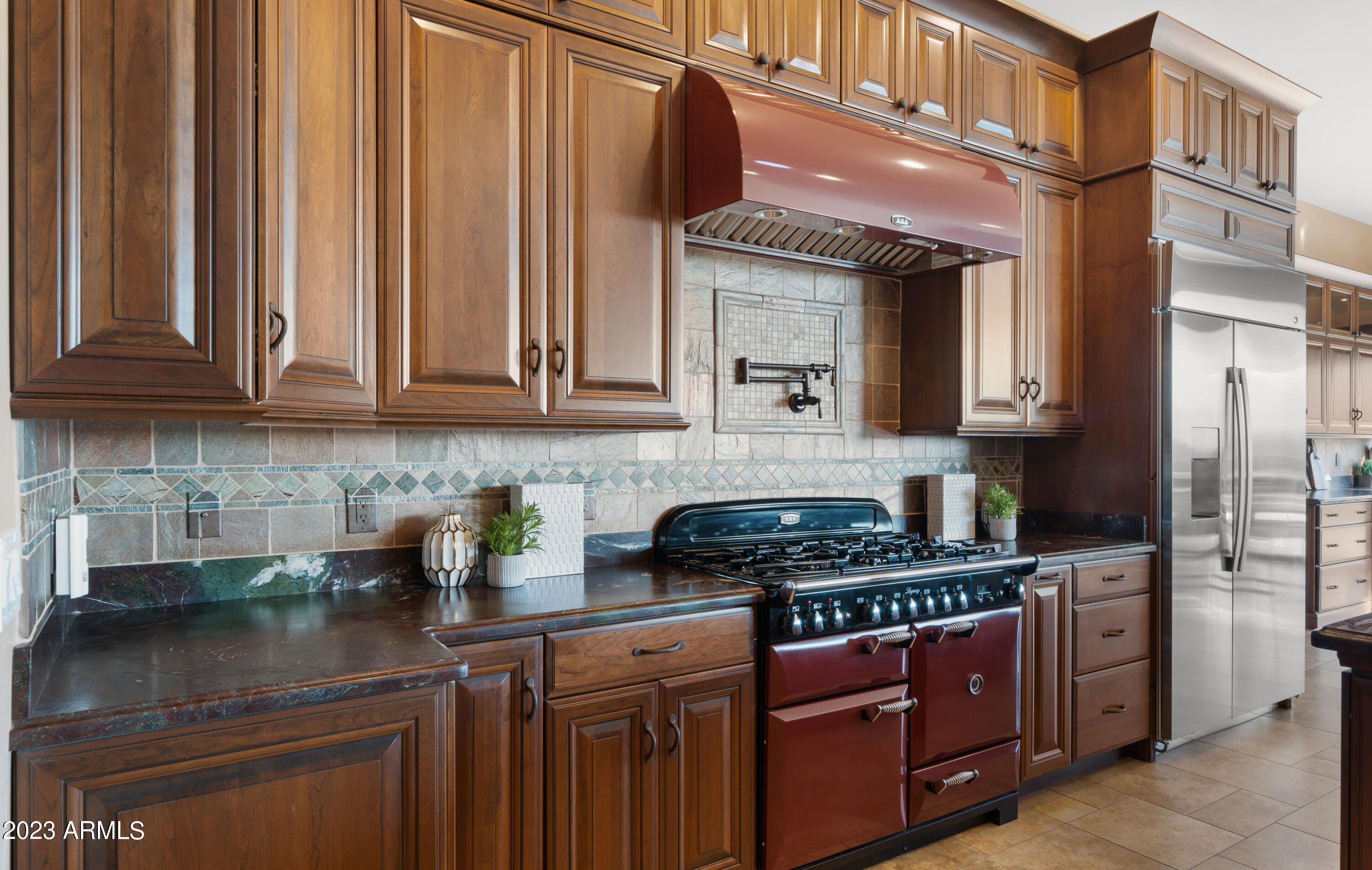 38126 N Tranquil Way