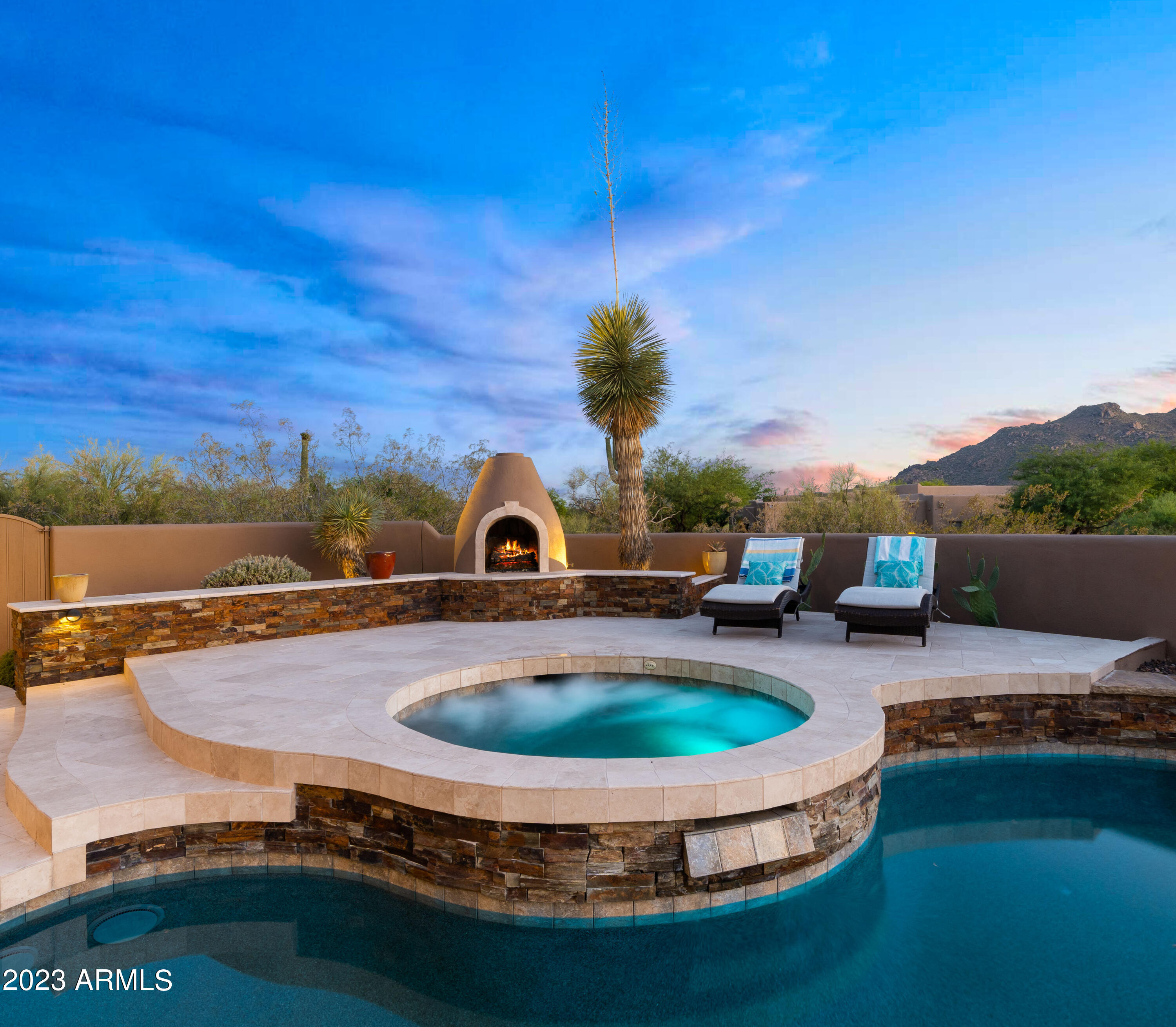 38126 N Tranquil Way