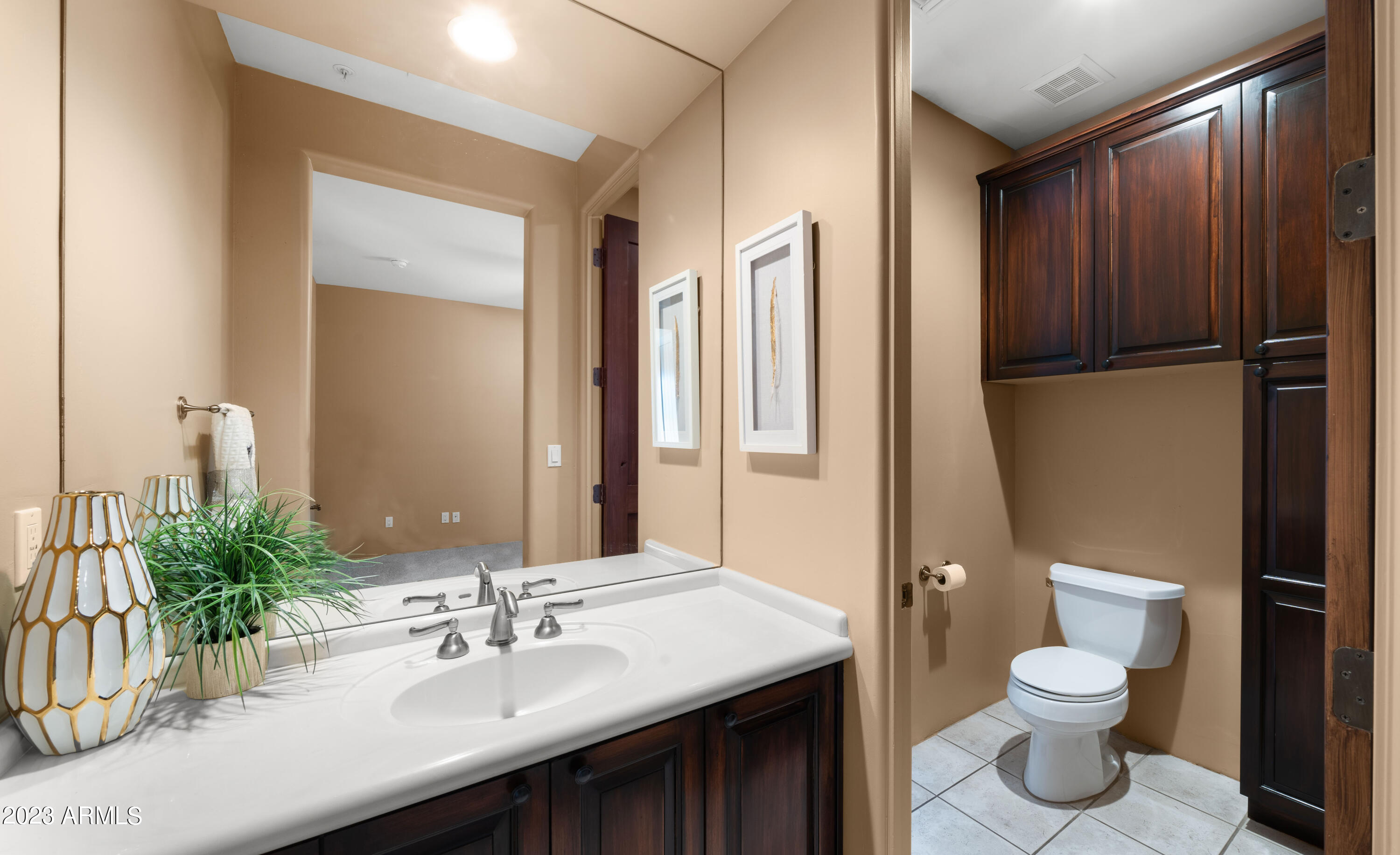 38126 N Tranquil Way