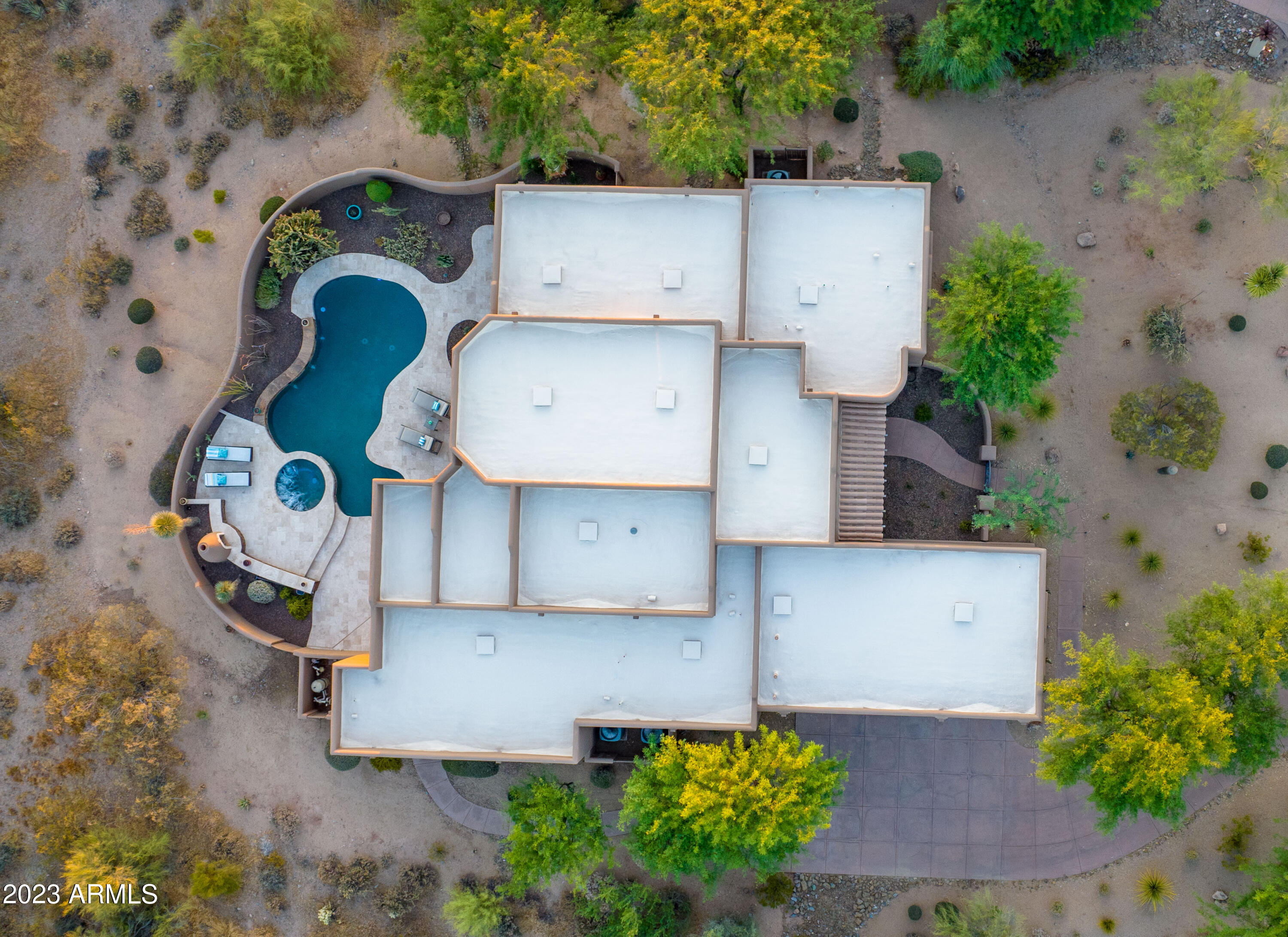 38126 N Tranquil Way