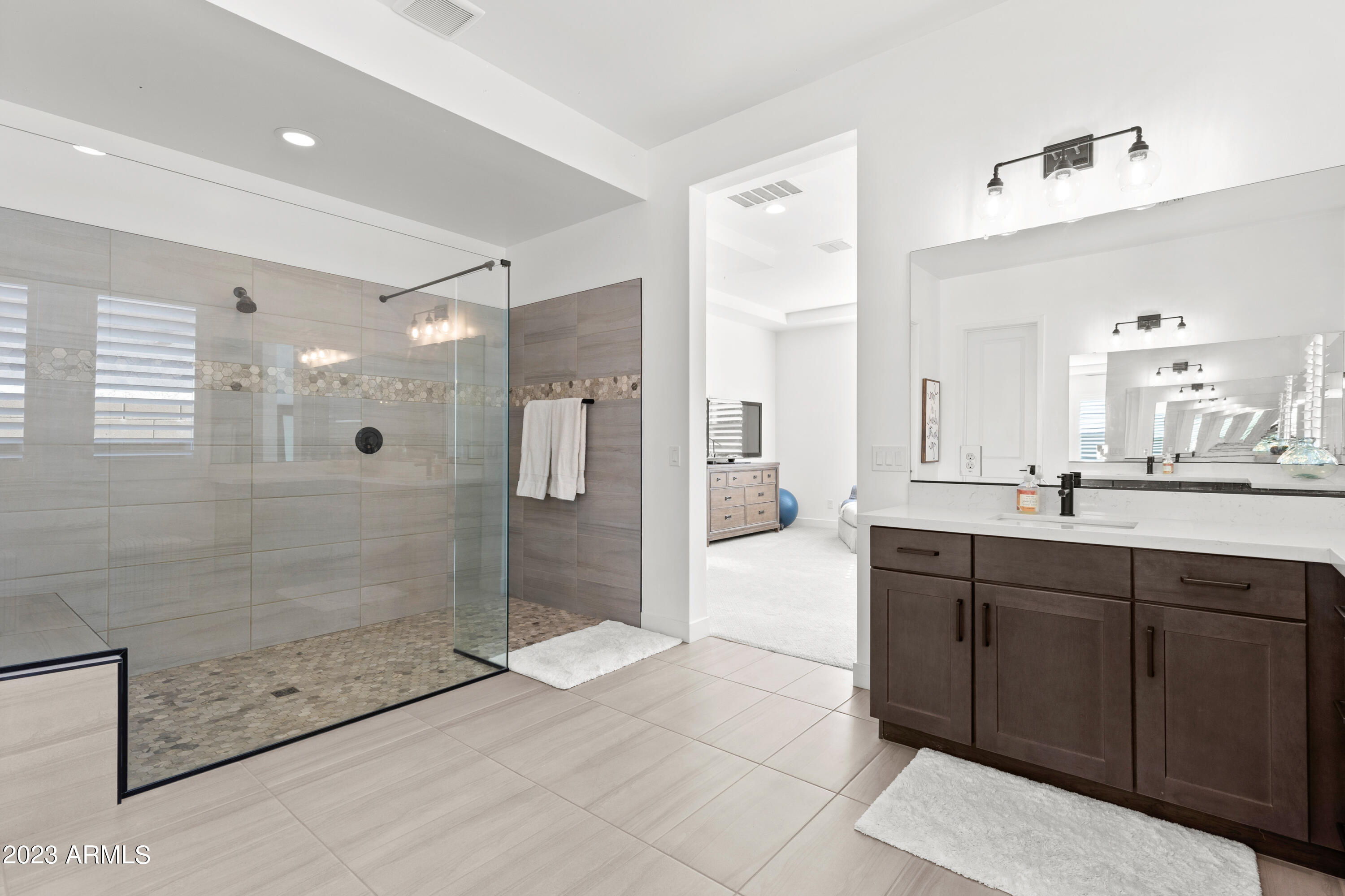 3013 E HERRERA Drive