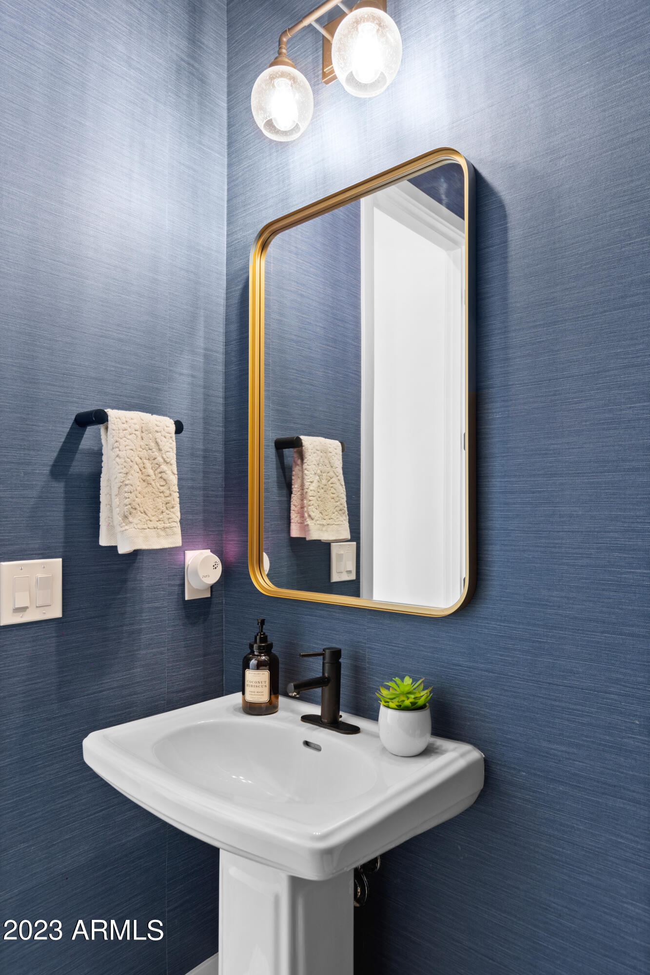 3013 E HERRERA Drive