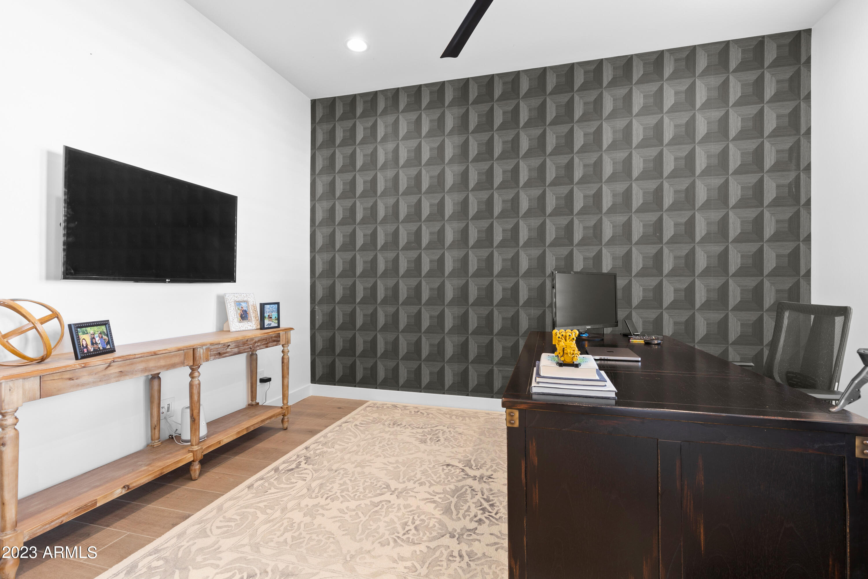 3013 E HERRERA Drive