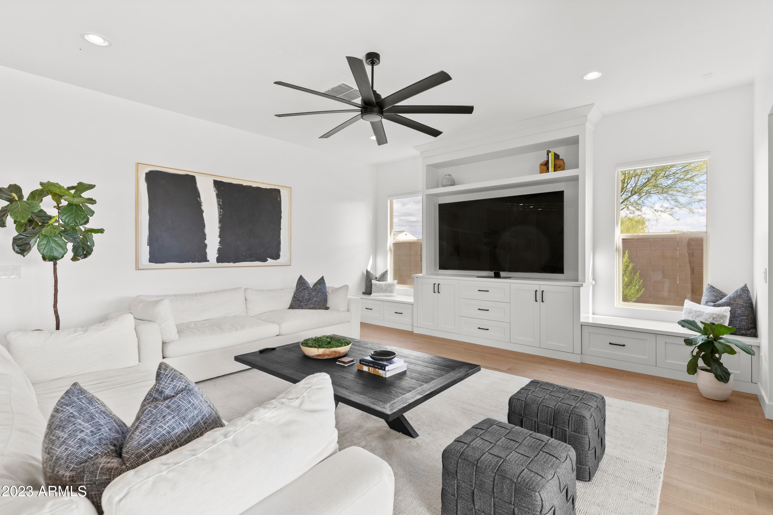 3013 E HERRERA Drive