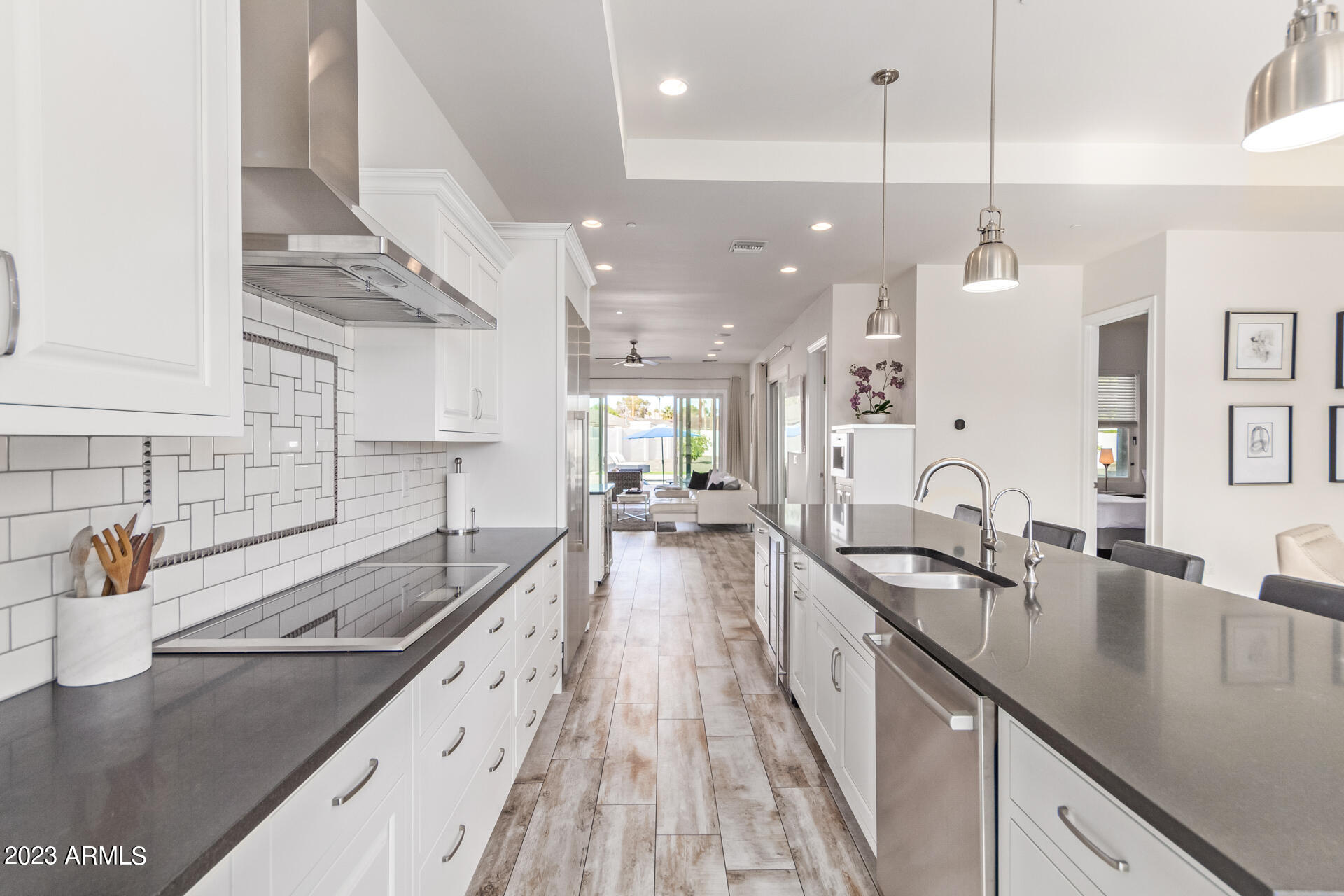 6902 E ORANGE BLOSSOM Drive