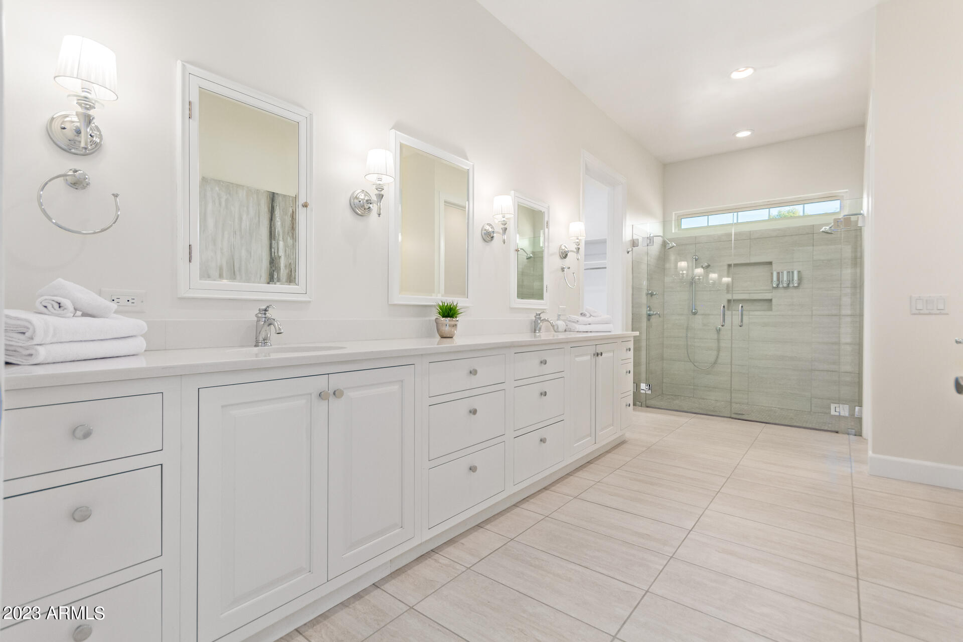 6902 E ORANGE BLOSSOM Drive