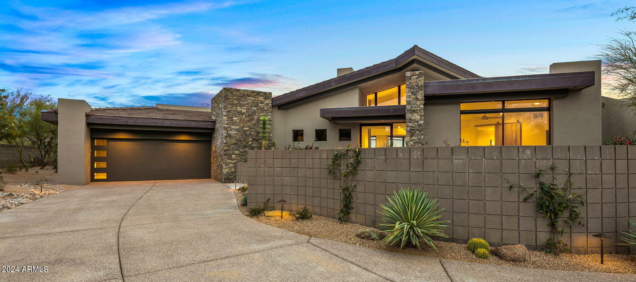 10651 E FERNWOOD Lane