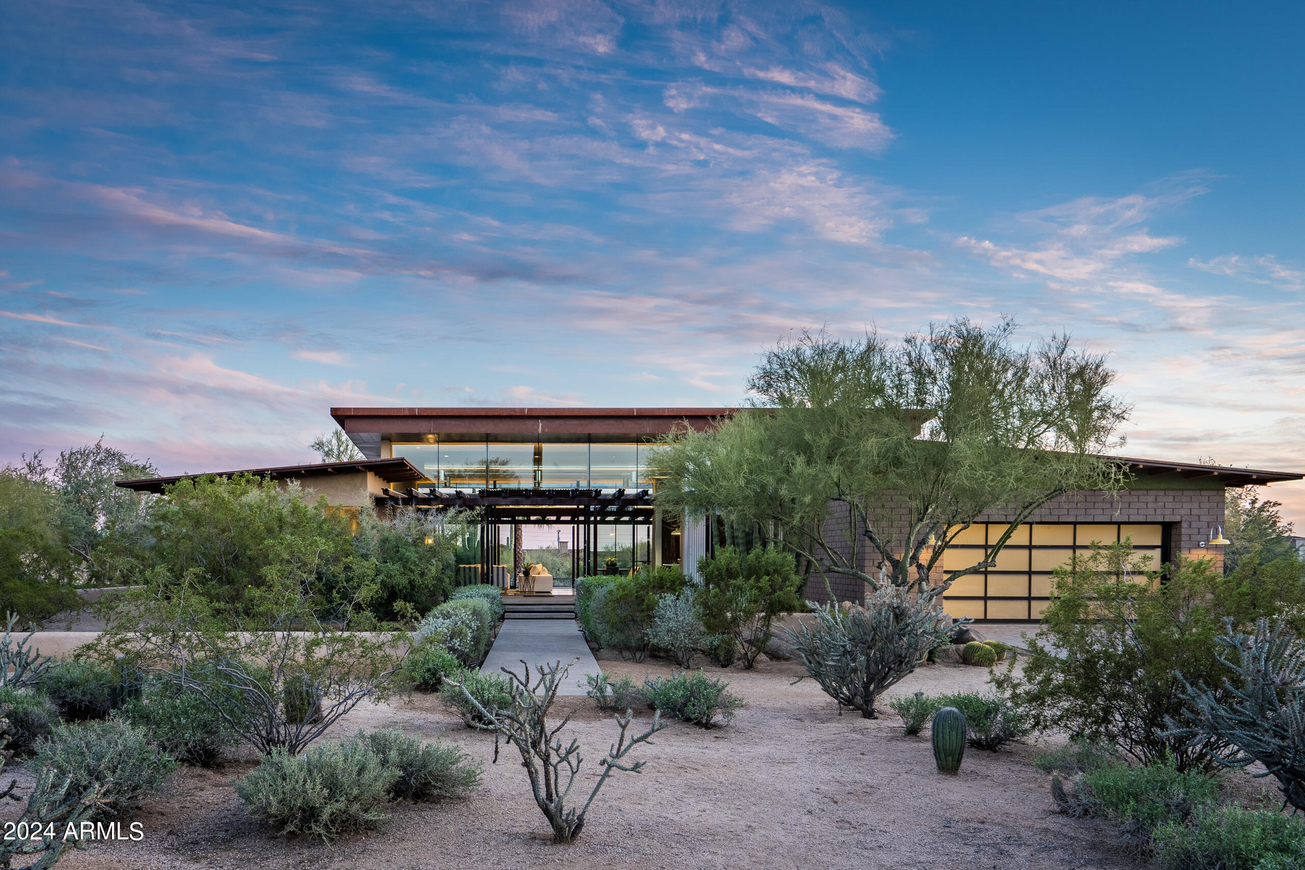 6045 E WINDSTONE Trail
