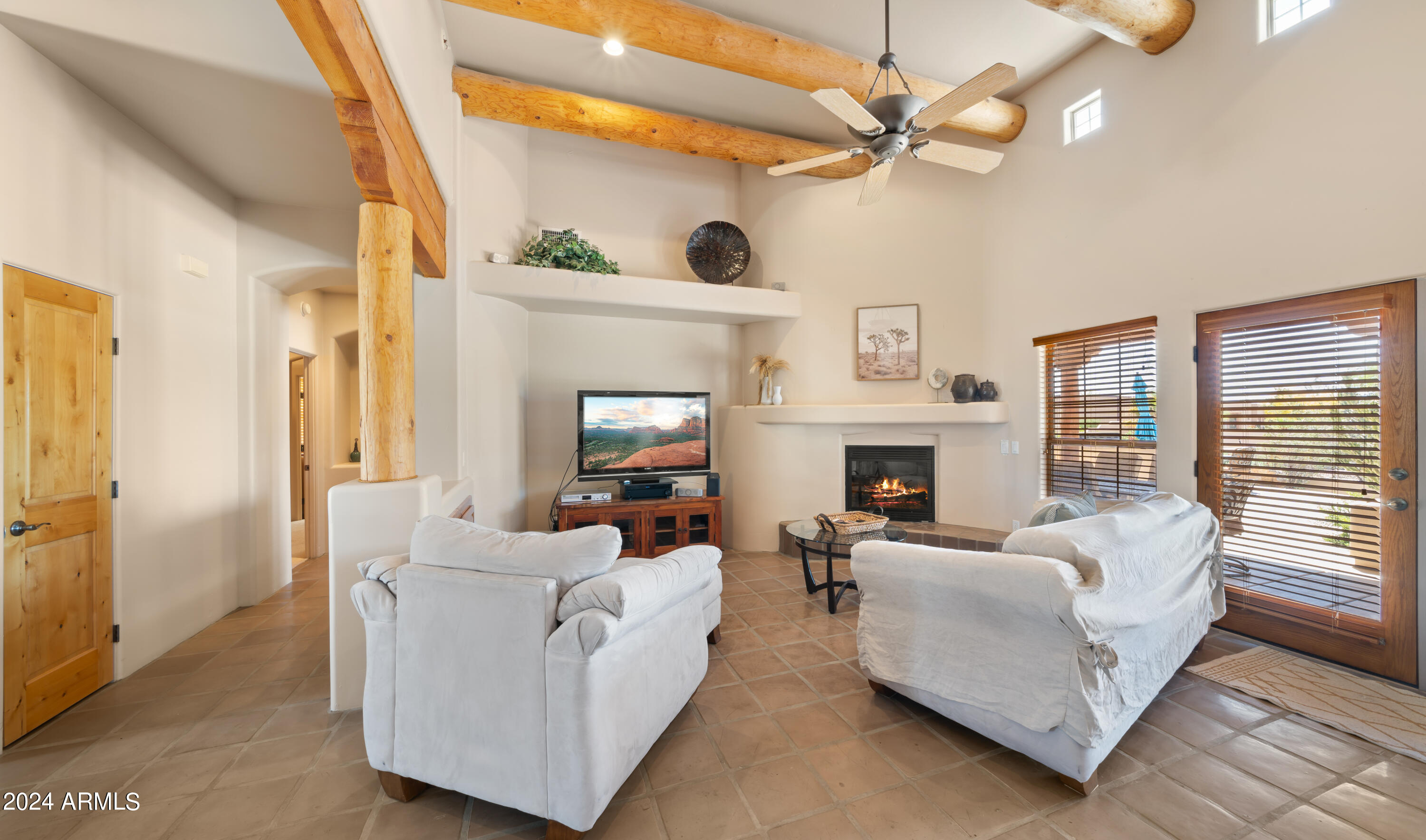 19725 W MEADOWBROOK Avenue