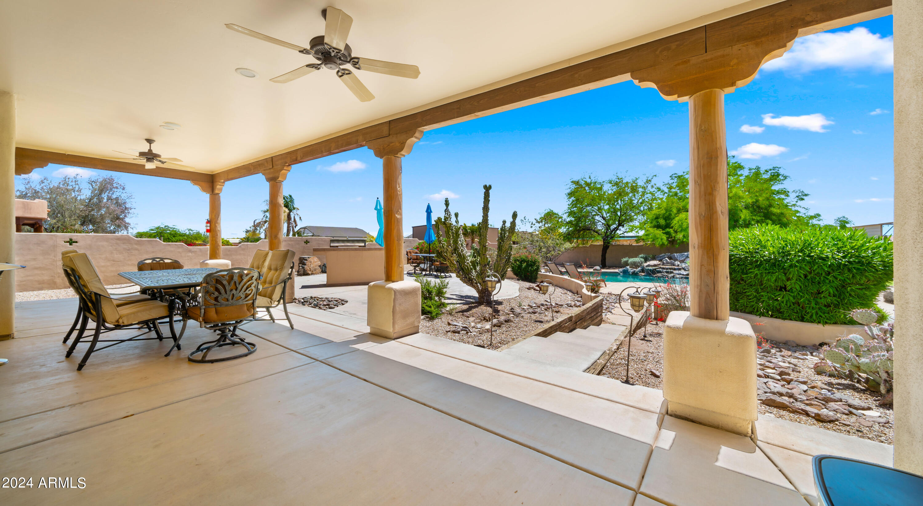 19725 W MEADOWBROOK Avenue