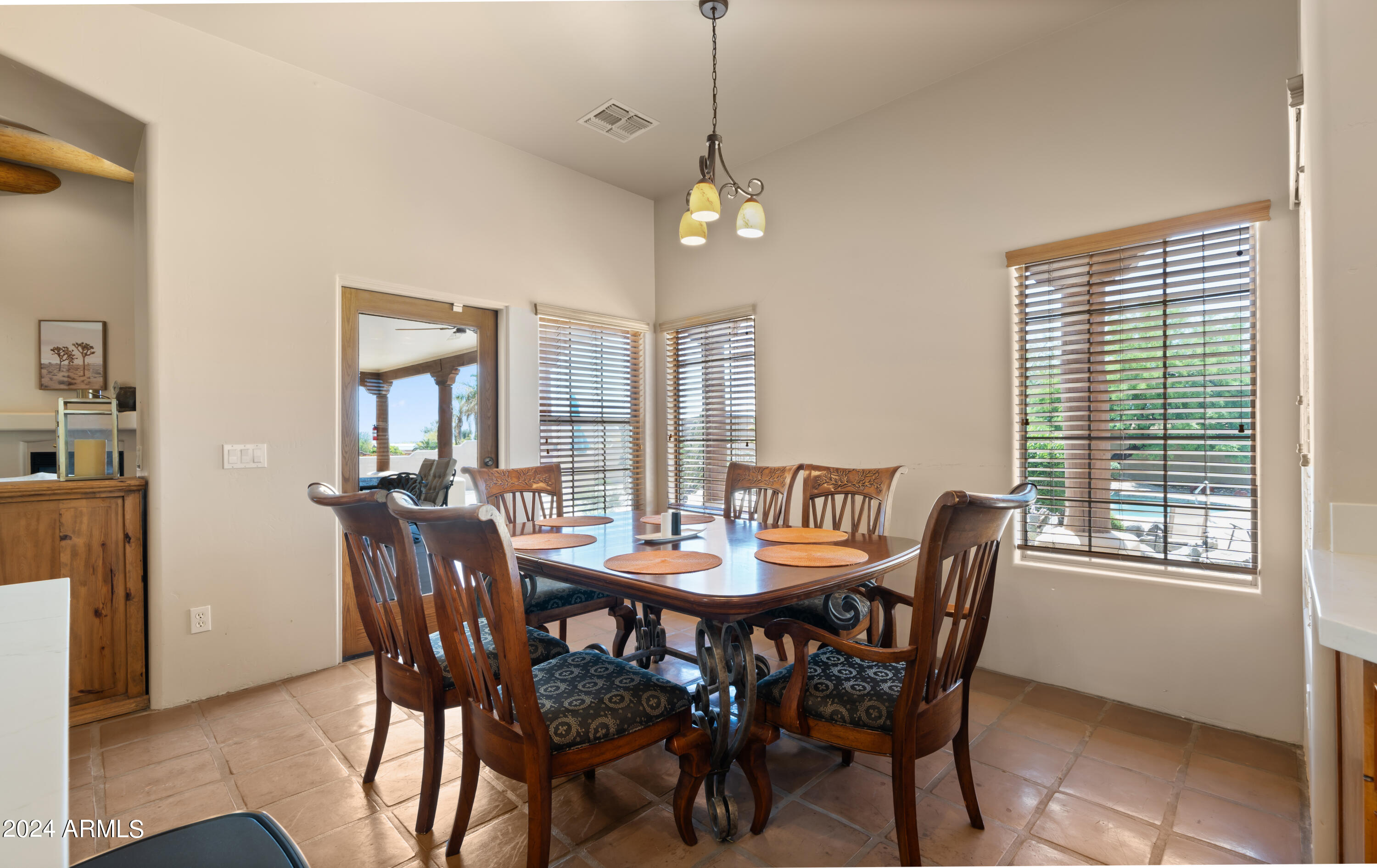 19725 W MEADOWBROOK Avenue