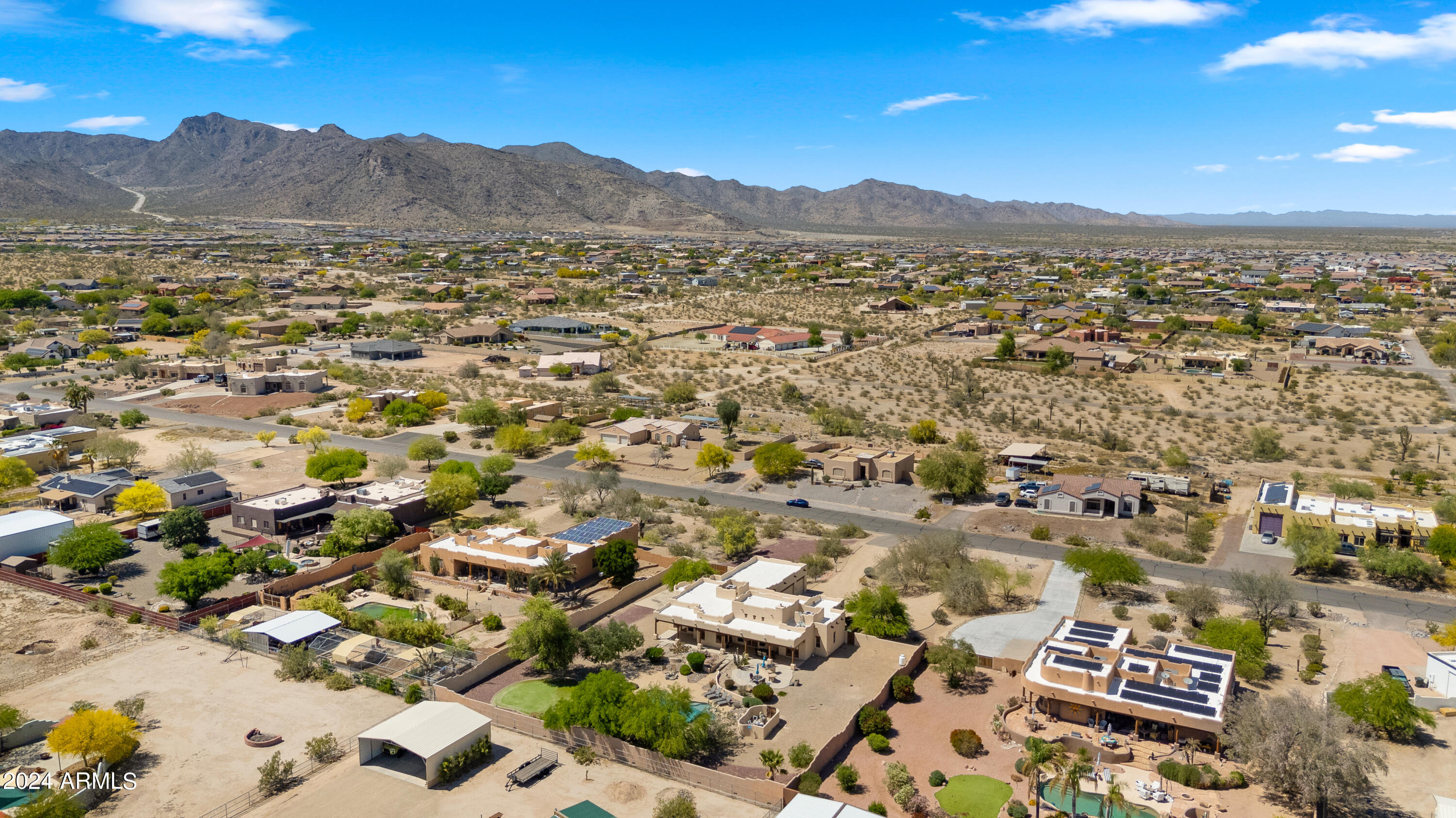 19725 W MEADOWBROOK Avenue