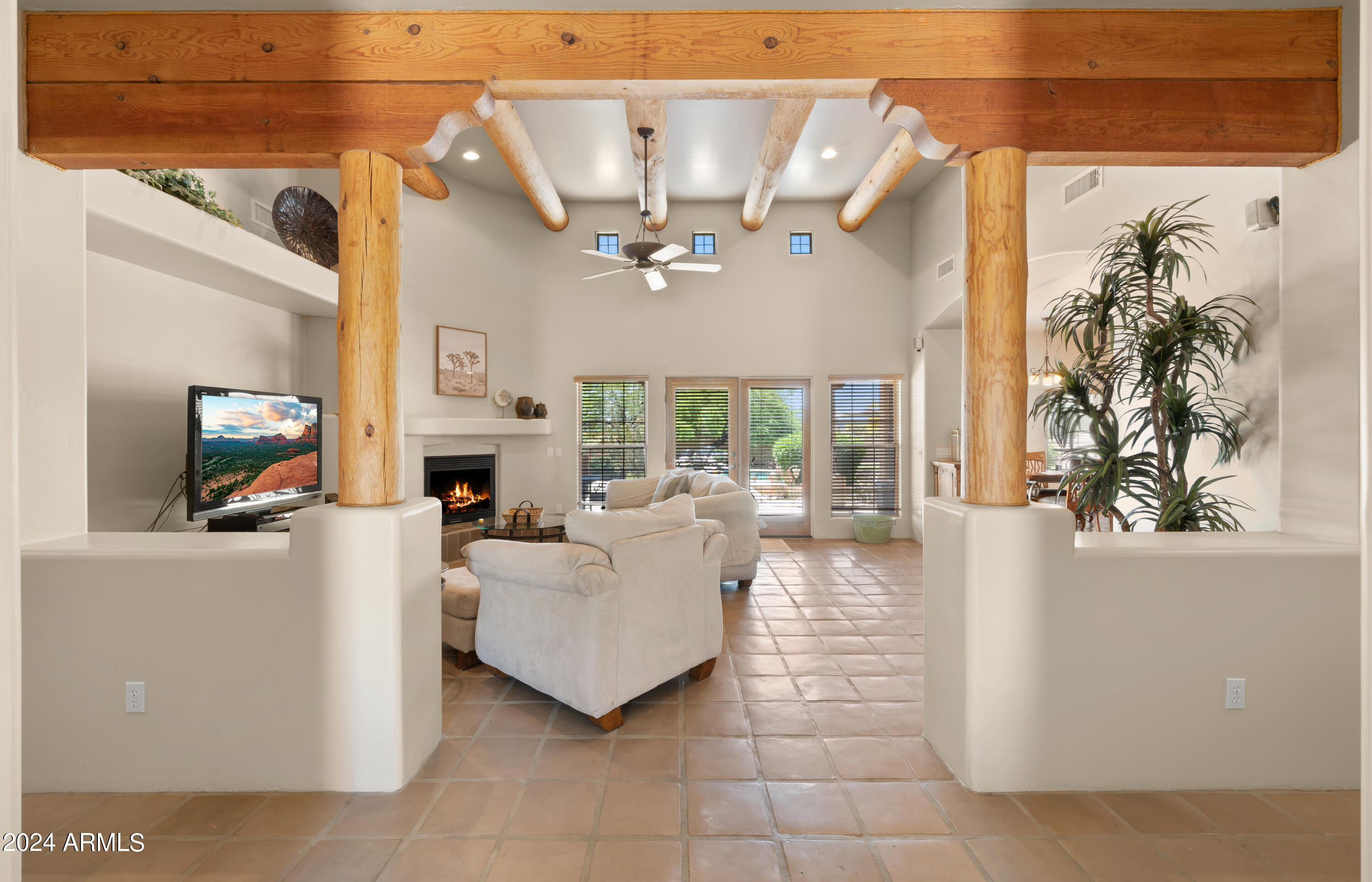 19725 W MEADOWBROOK Avenue