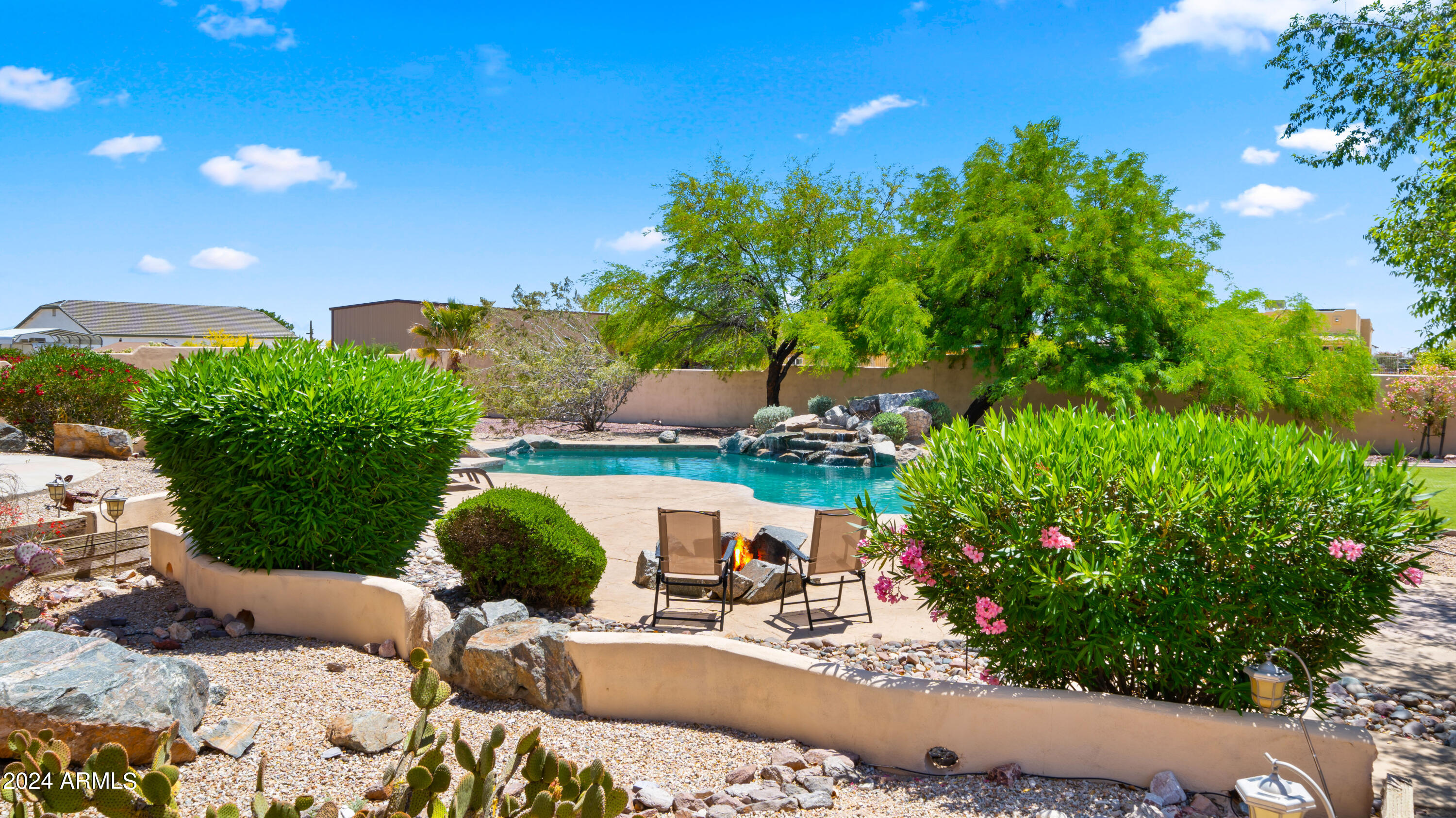 19725 W MEADOWBROOK Avenue