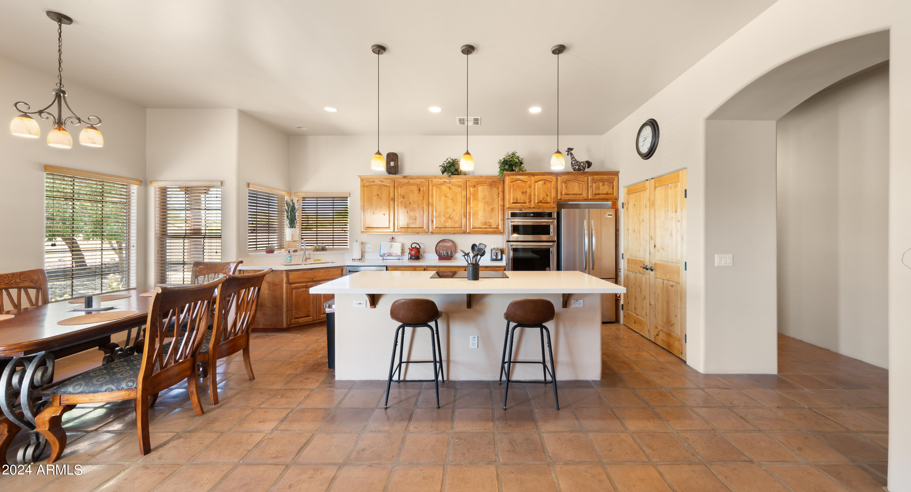 19725 W MEADOWBROOK Avenue