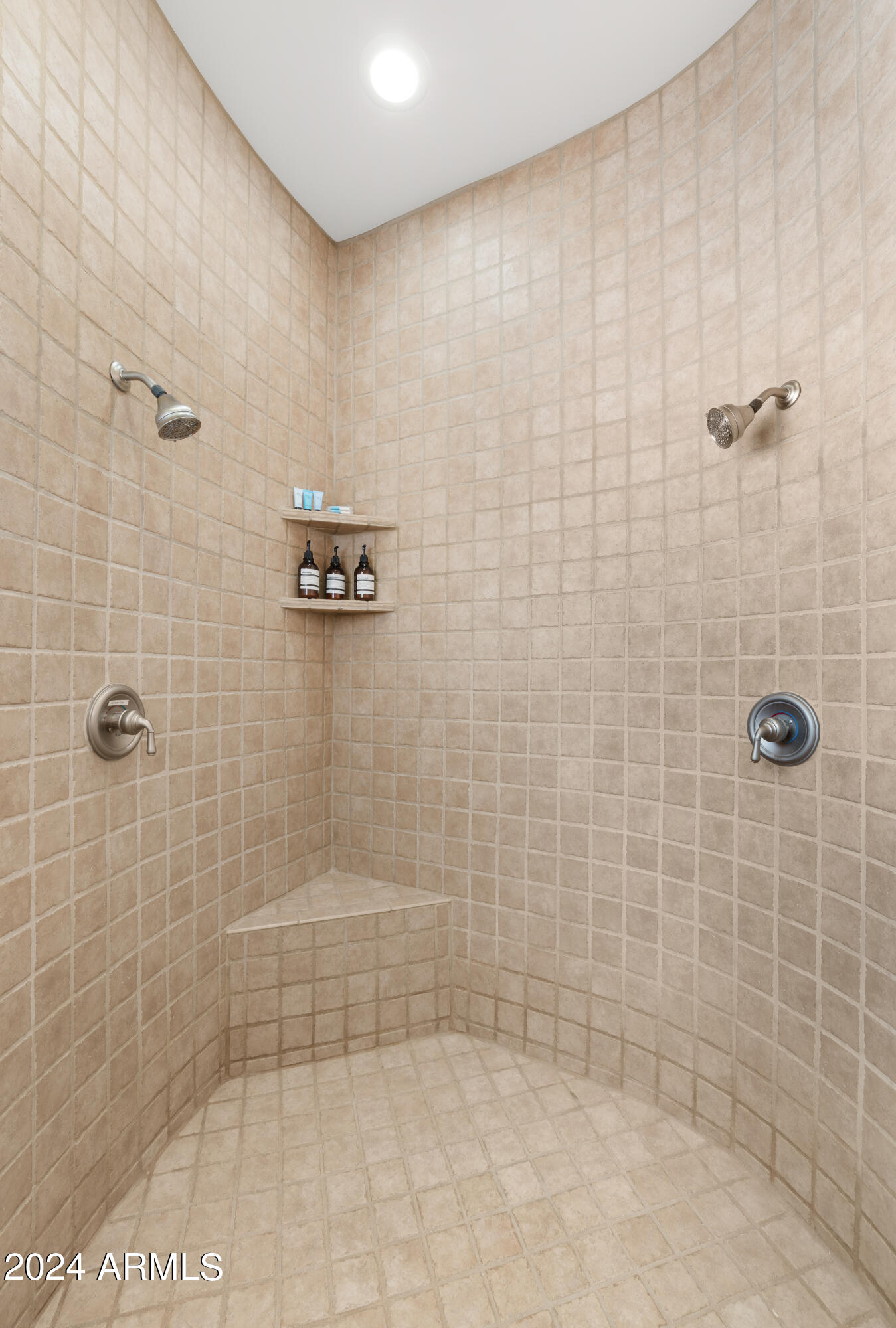 19725 W MEADOWBROOK Avenue