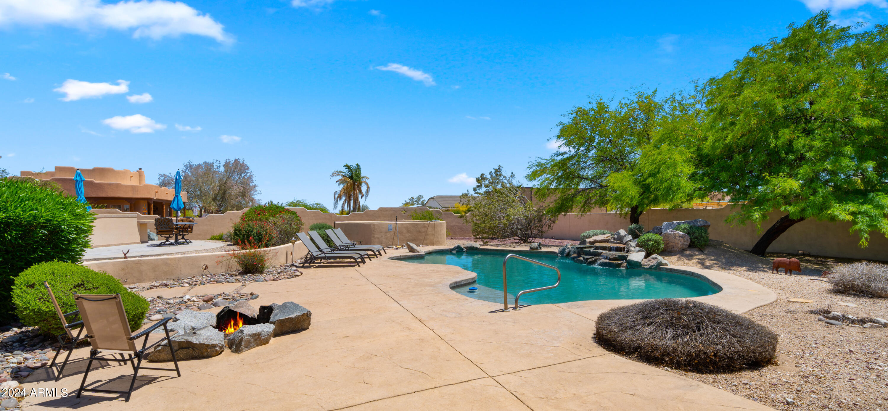 19725 W MEADOWBROOK Avenue